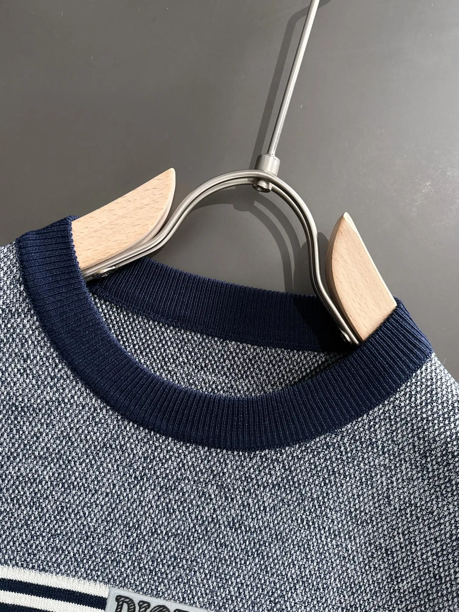 Striped Jacquard Knit T-Shirt D20014816 — view 3