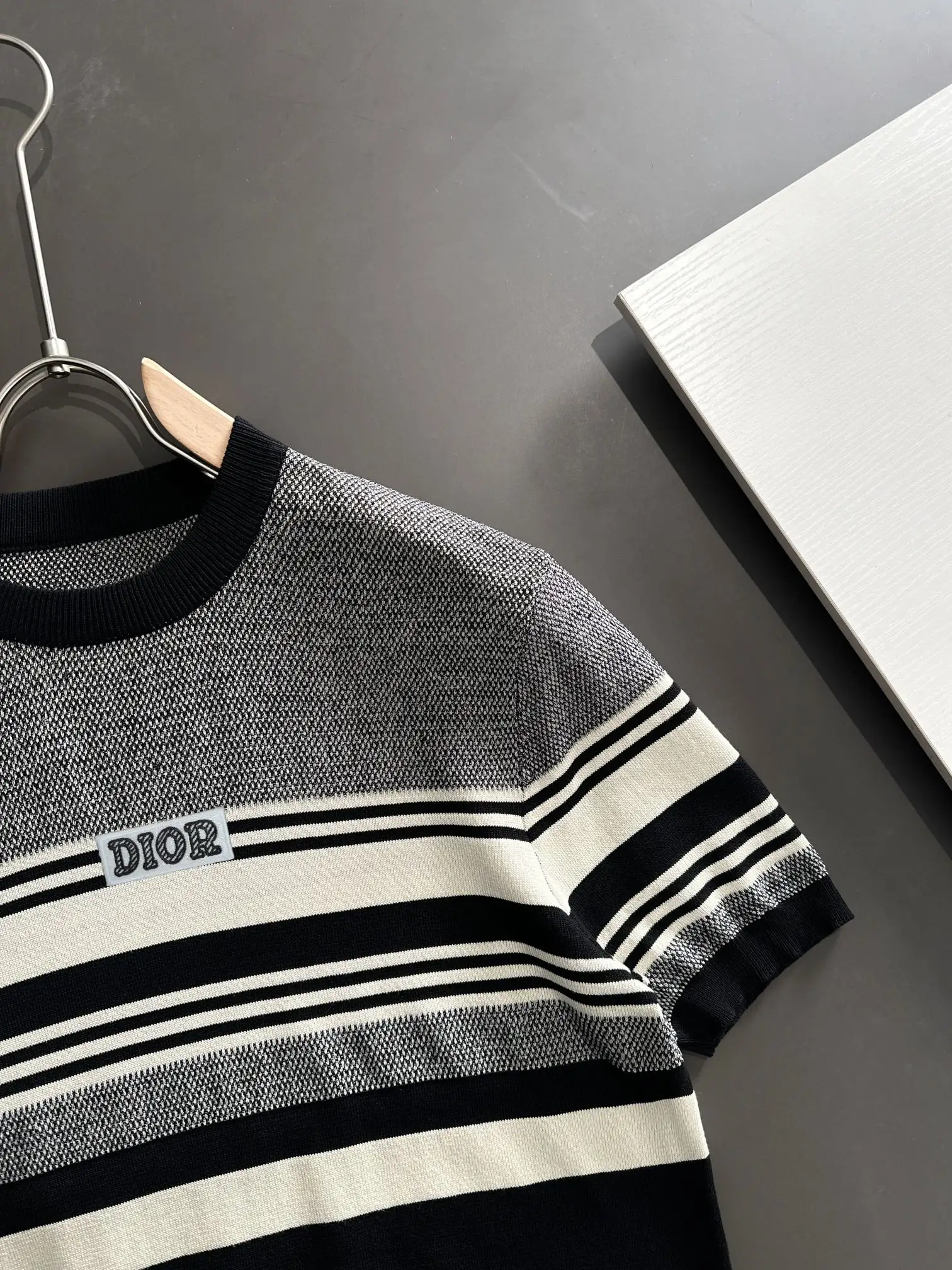 Striped Jacquard Knit T-Shirt D20014817 — view 2