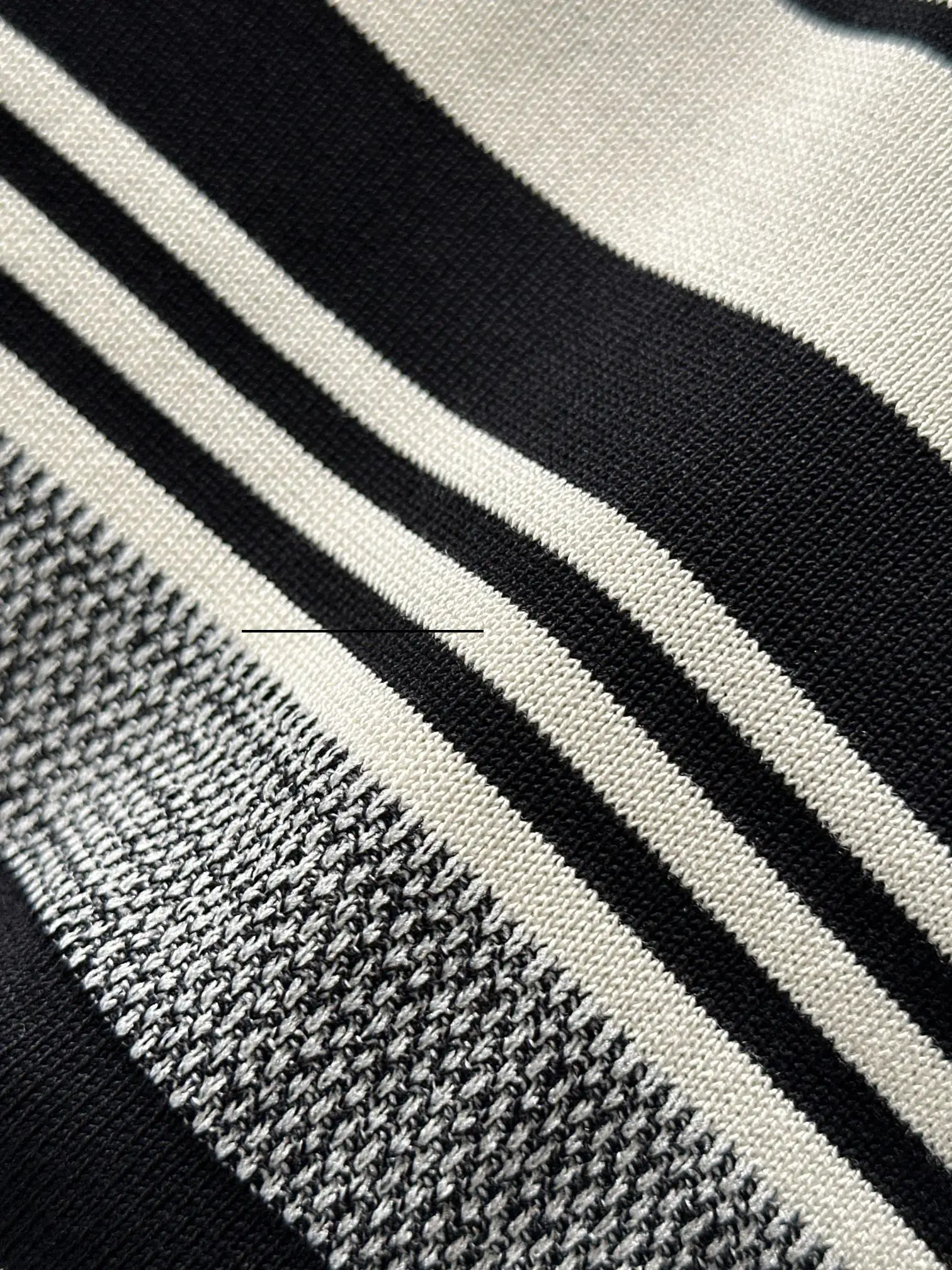Striped Jacquard Knit T-Shirt D20014817 — view 6