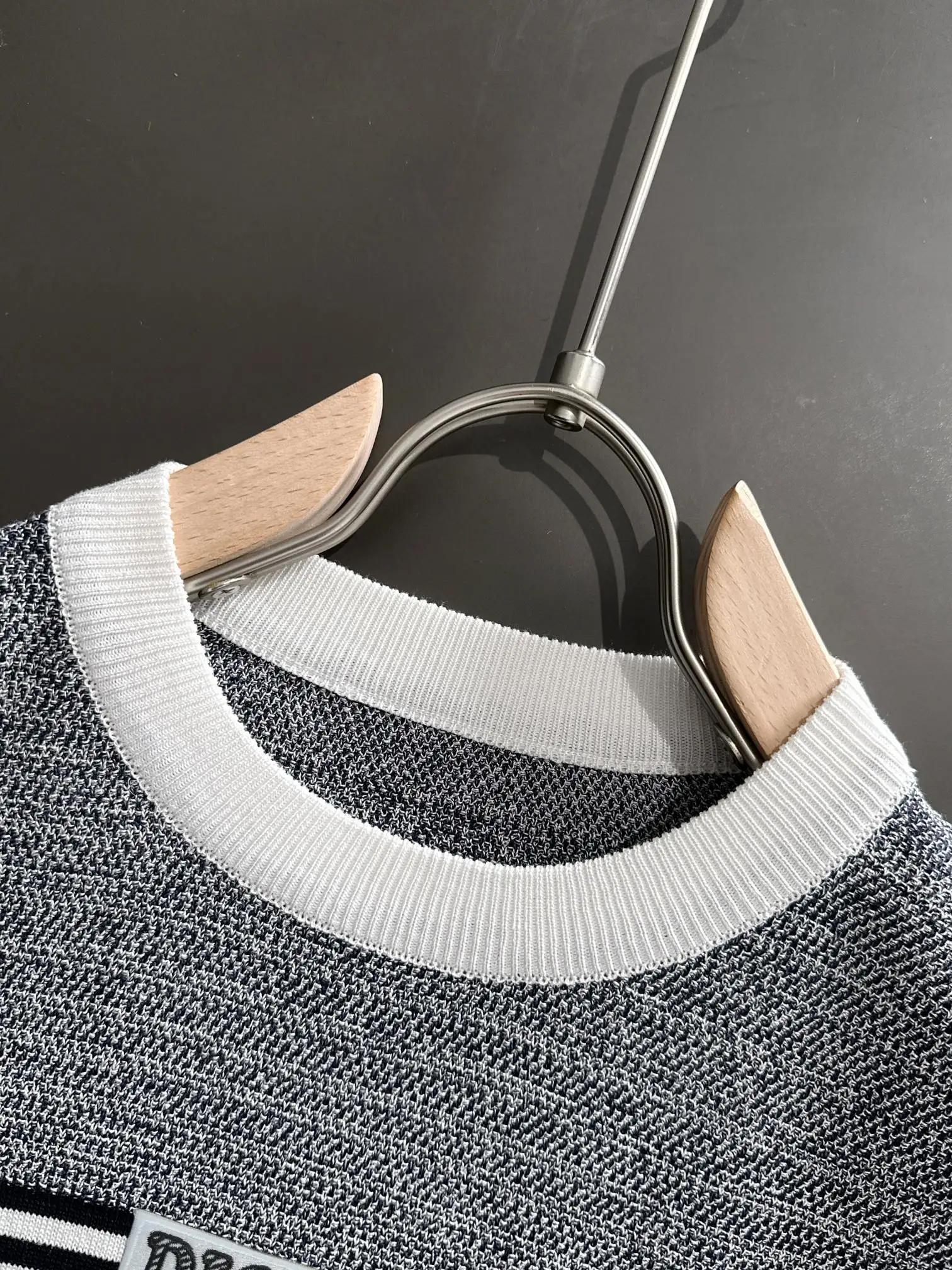 Striped Jacquard Knit T-Shirt D20014814 — view 3
