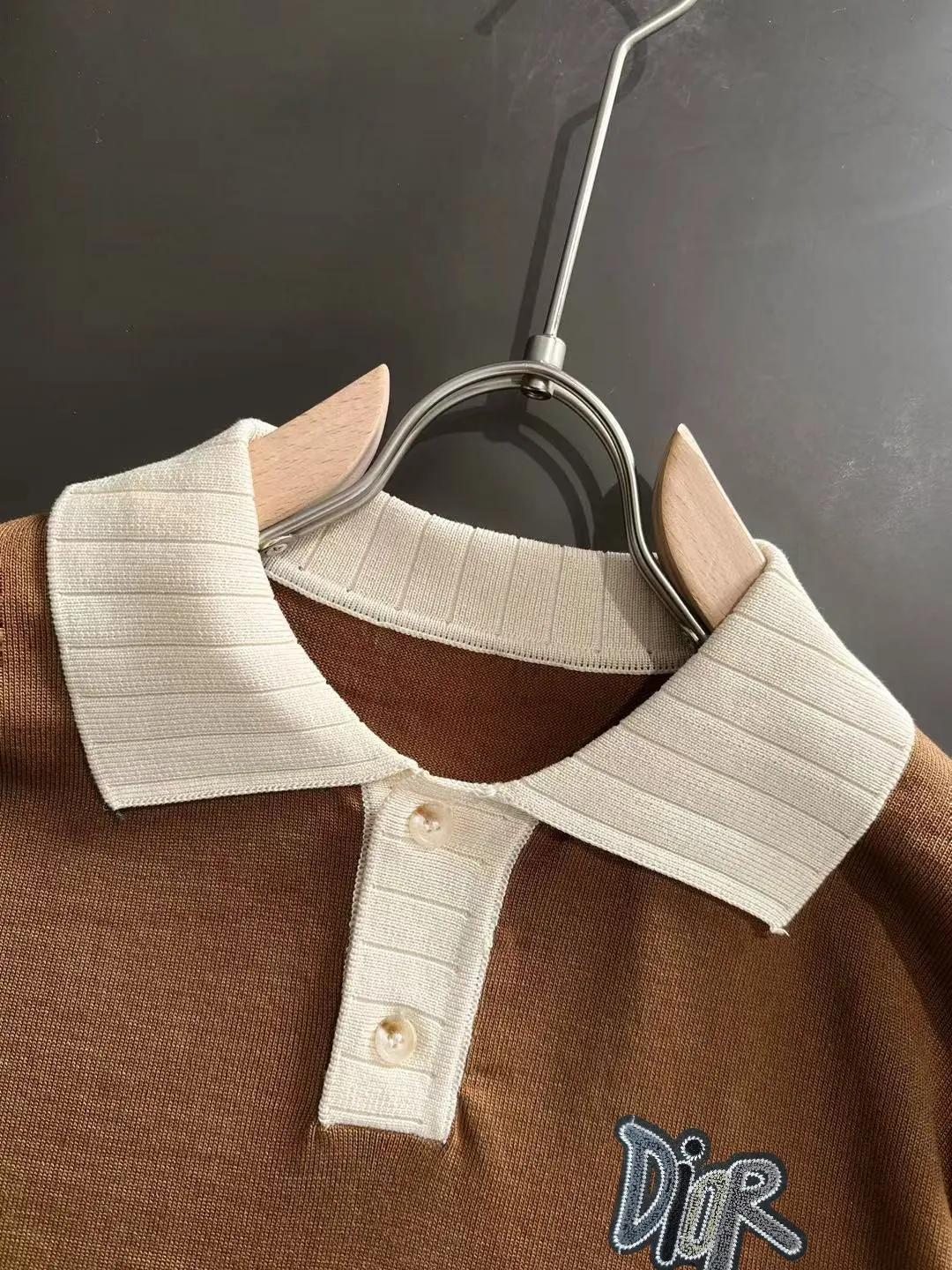 Contrast-Trim Knitted Polo Shirt D20014772 — view 3