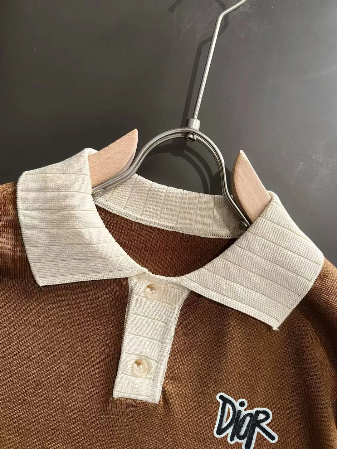 Contrast-Trim Knitted Polo Shirt D20014769 — view 3