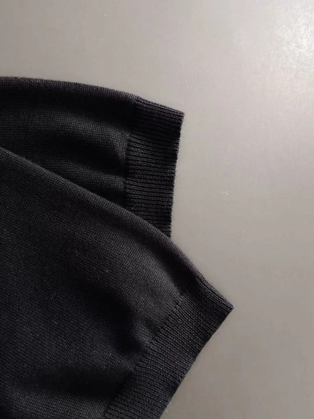 Logo-Patch Silk-Blend Knit Polo Shirt D20014826 — view 5