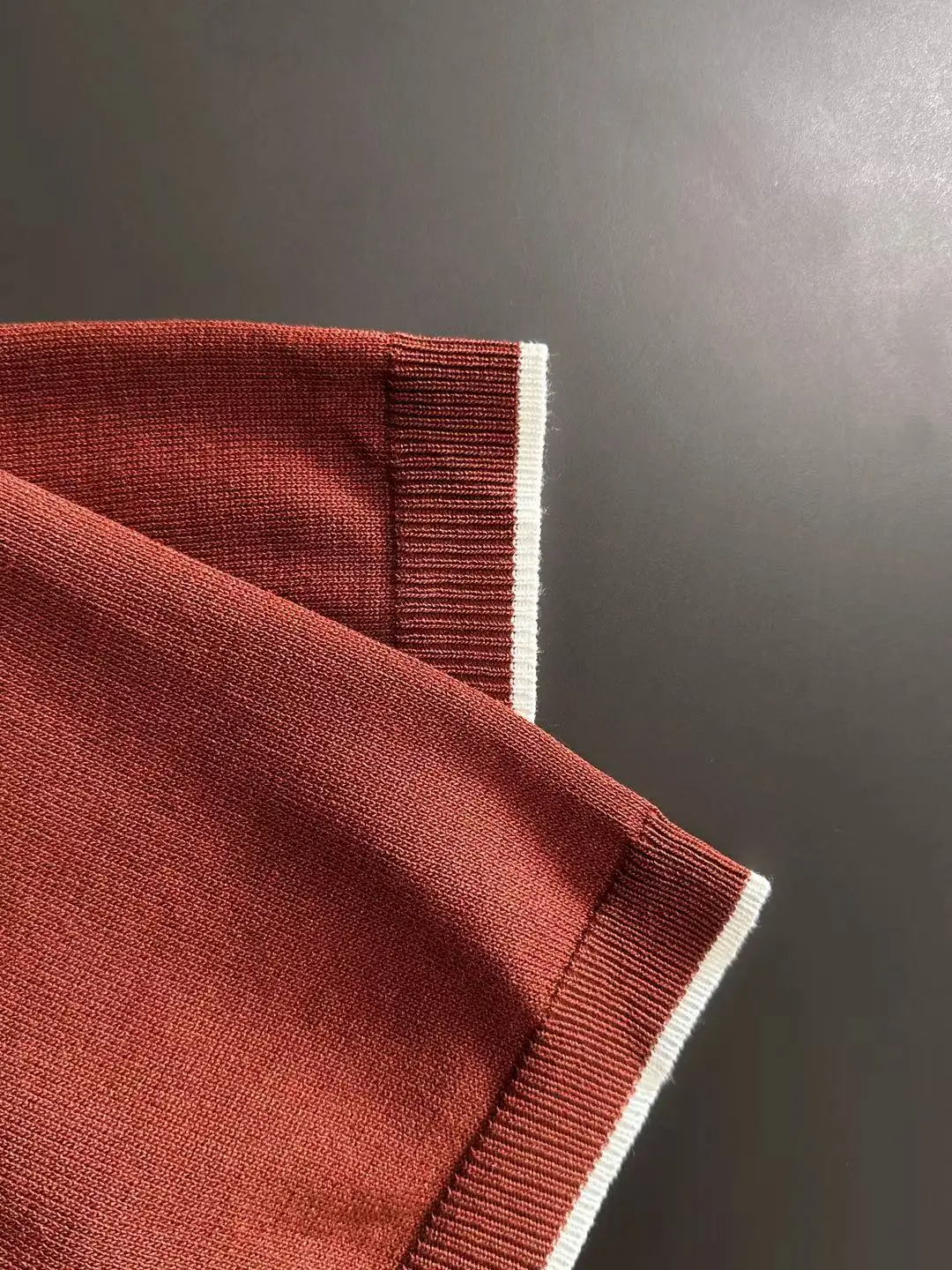 Contrast-Tipped Ribbed Knit Polo Shirt D20014848 — view 5