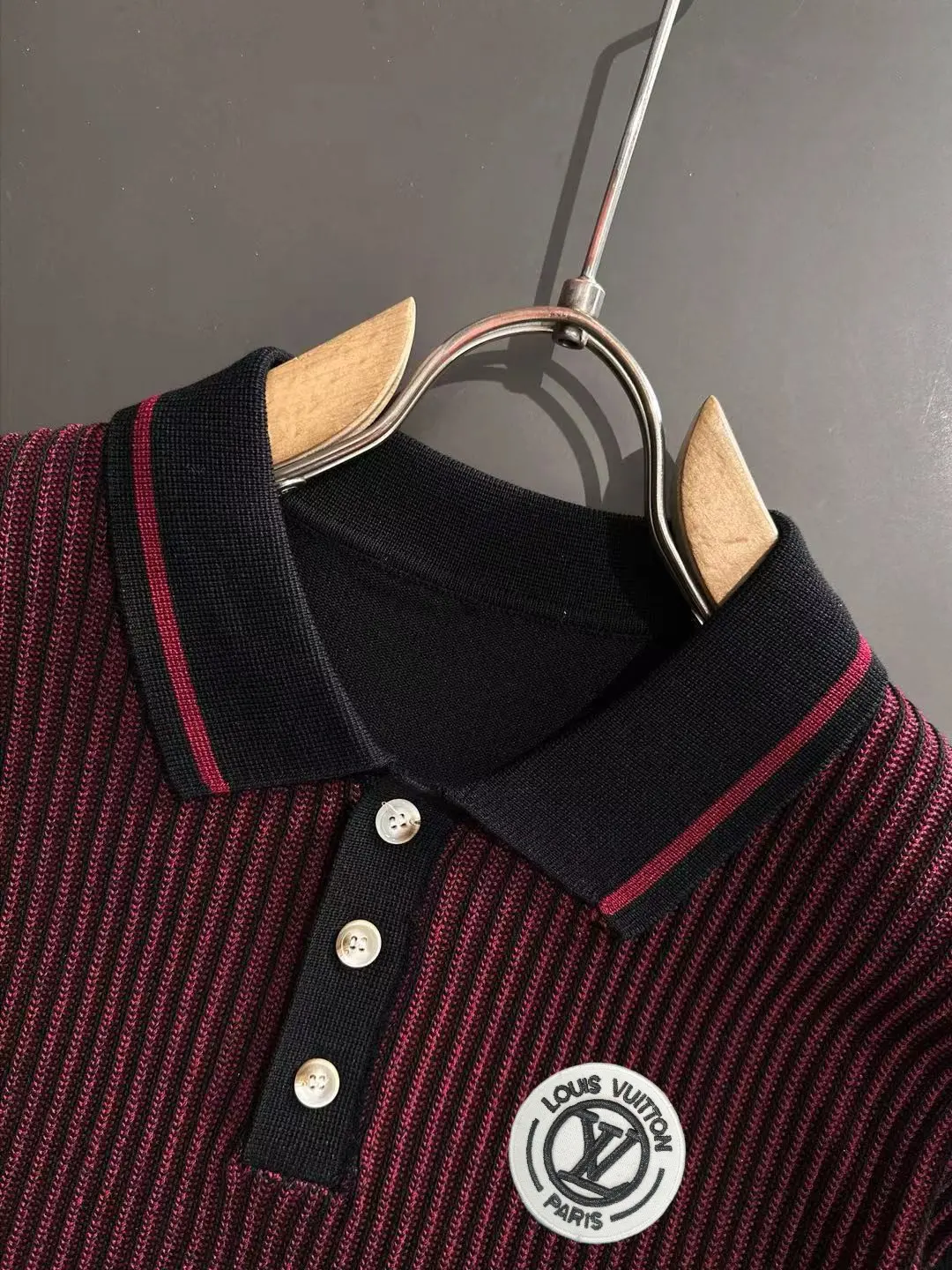 Contrast-Panel Ribbed Knit Polo Shirt D20014849 — view 3