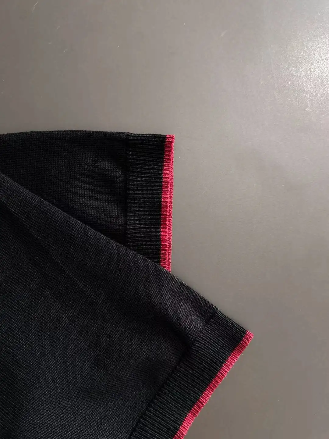Contrast-Panel Ribbed Knit Polo Shirt D20014849 — view 5