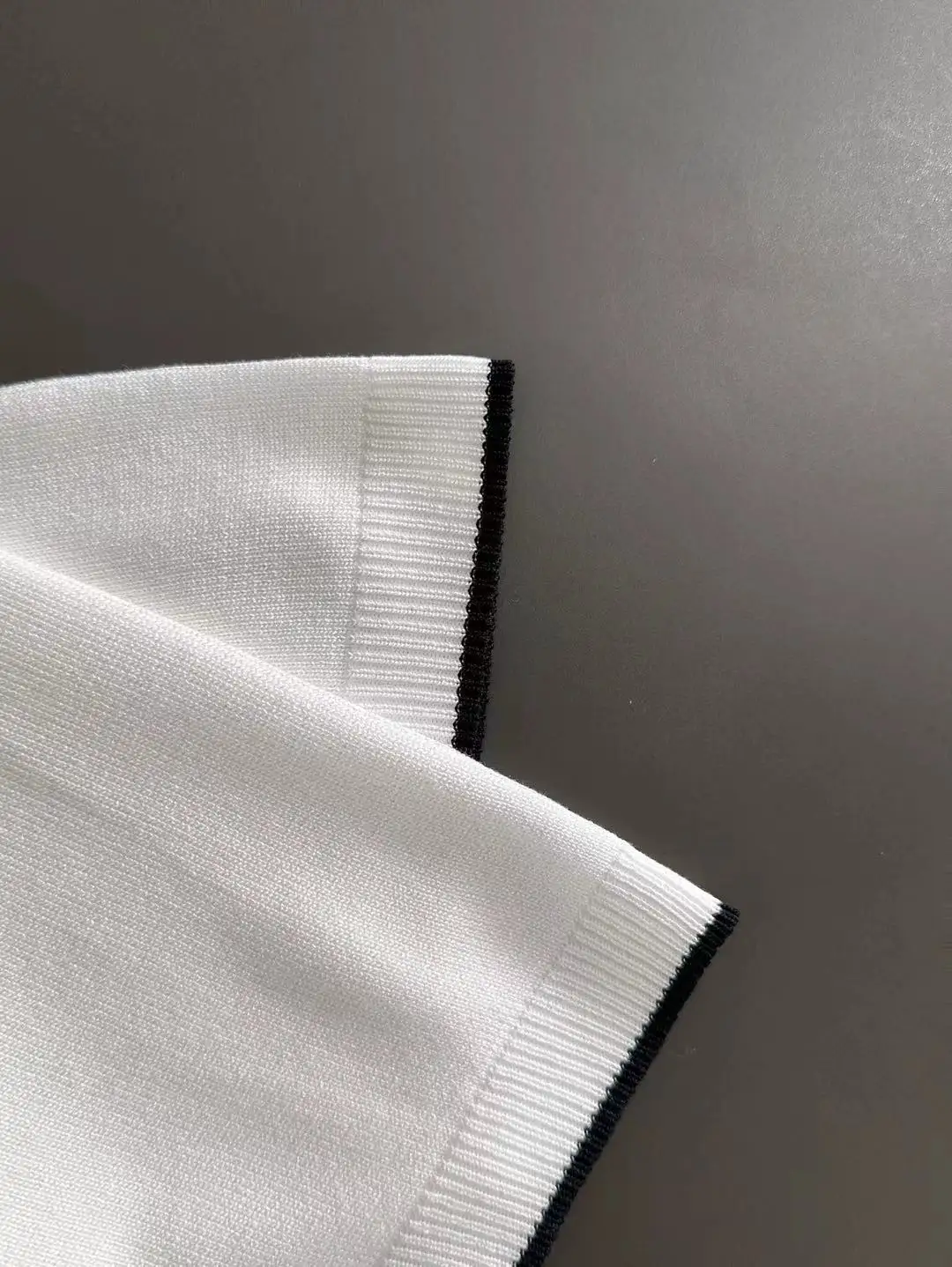 Contrast Ribbed Knit Polo Shirt D20014847 — view 5