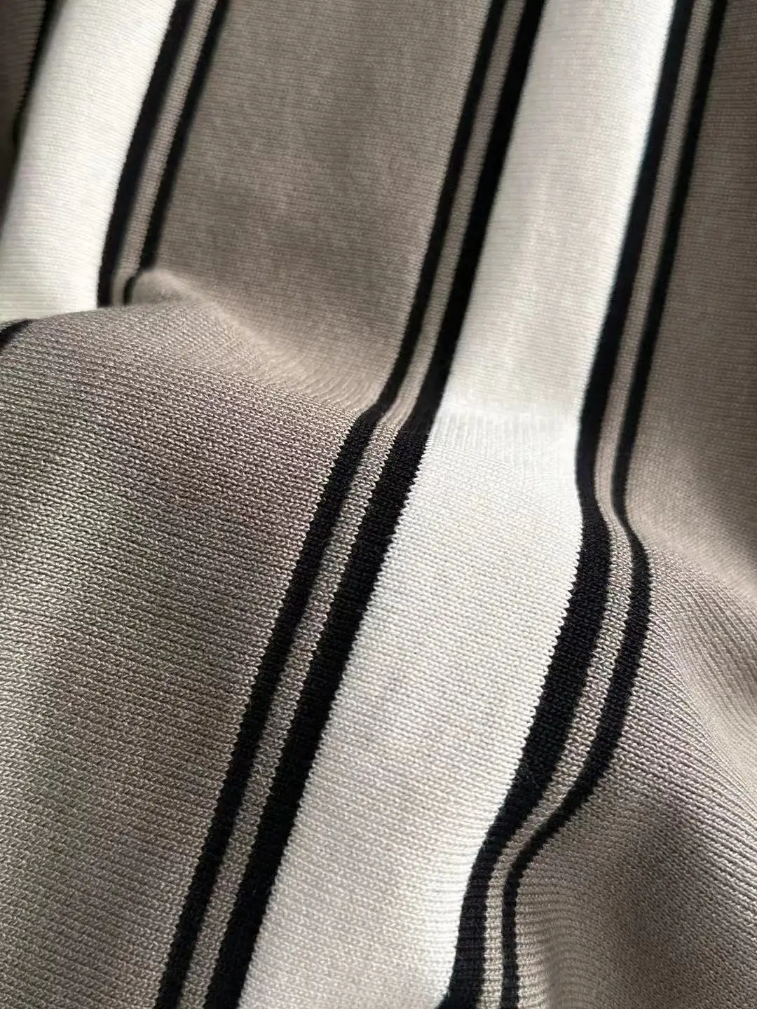 Striped Knit Half-Zip Polo Shirt D20014766 — view 4
