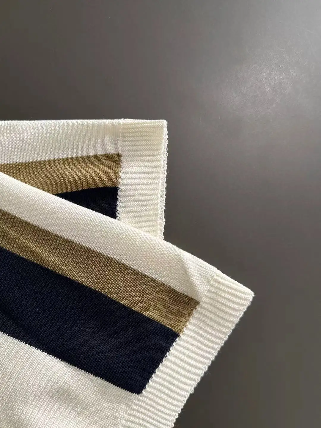 Striped Knit Half-Zip Polo Shirt D21013187 — view 5