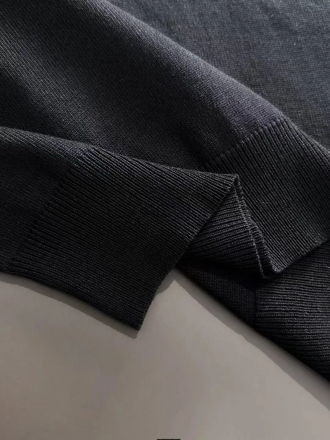 Contrast-Trim Knitted Polo Shirt D21013178 — view 6