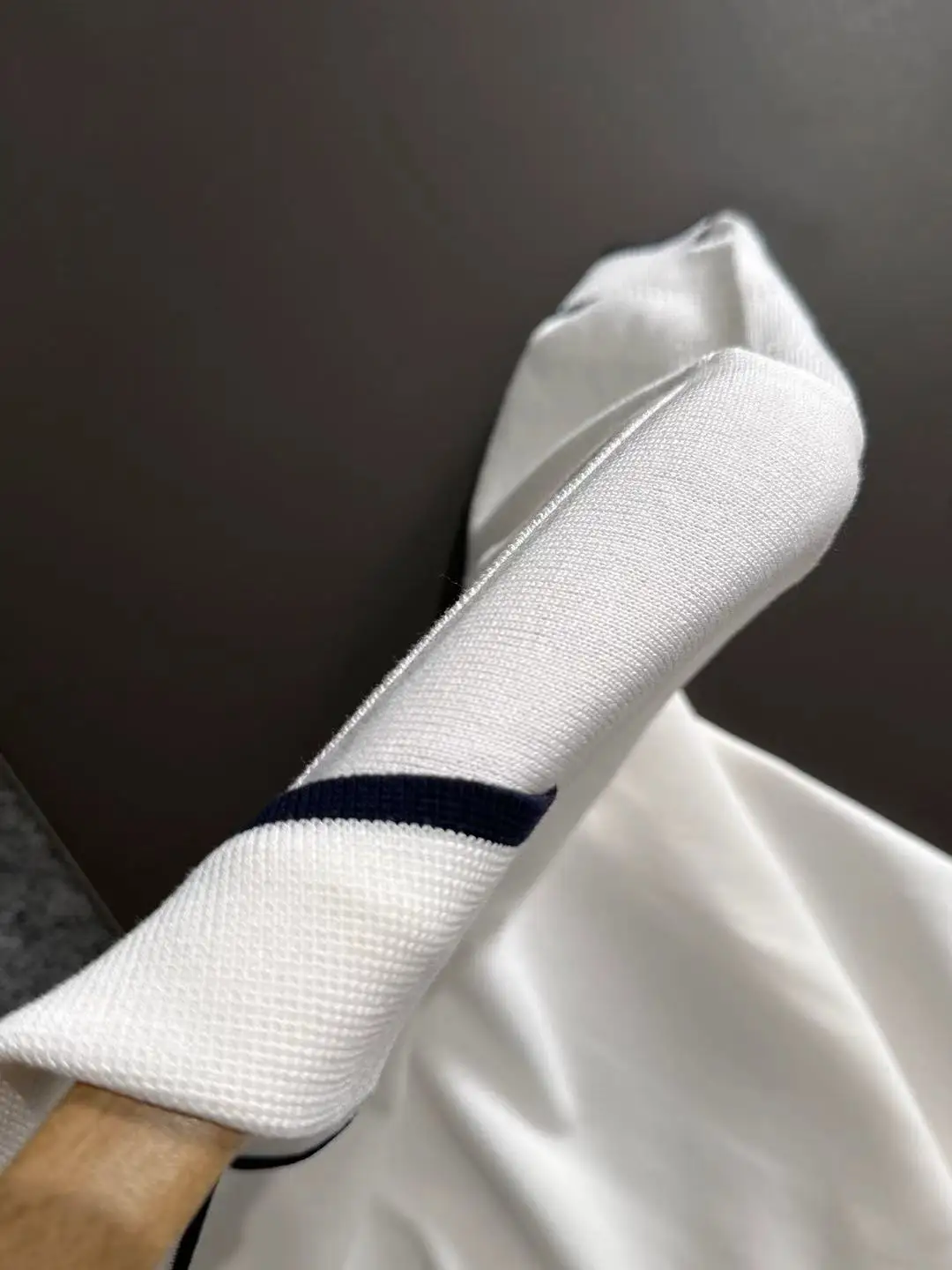 Contrast-Trim Knit Polo Shirt D21013170 — view 4