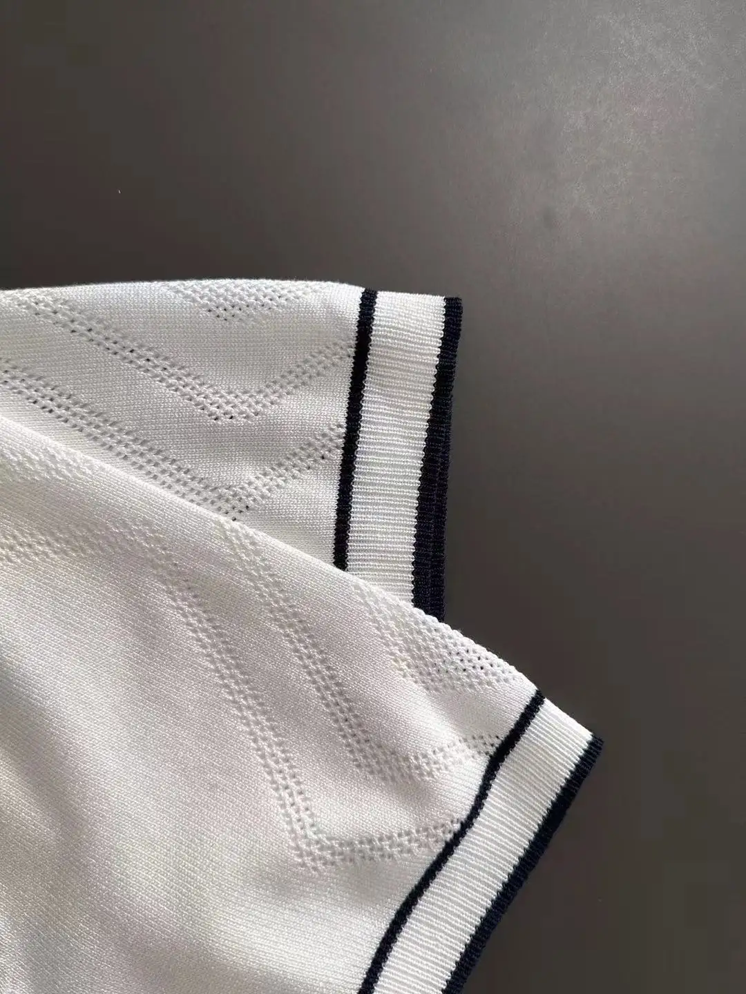 Contrast-Trim Knit Polo Shirt D21013170 — view 5