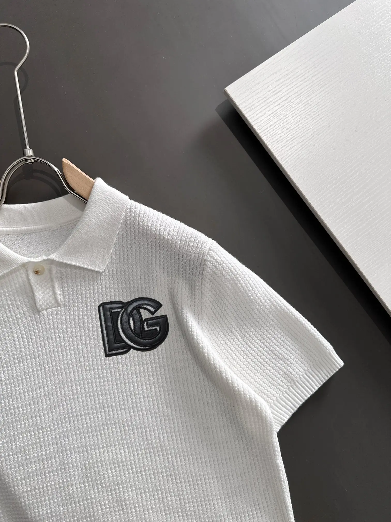 Logo-Appliqué Waffle-Knit Polo Shirt D21013192 — view 2