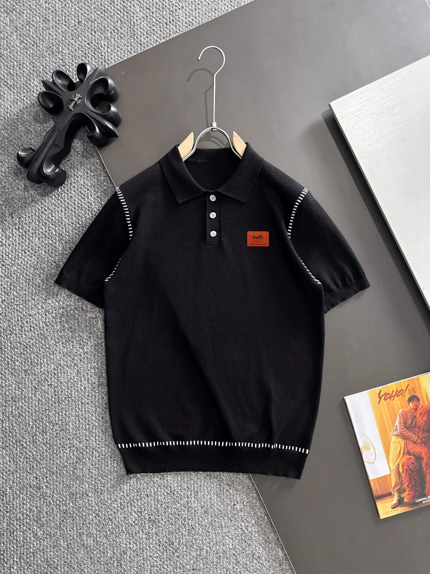Contrast Stitch Knit Polo Shirt D21013171