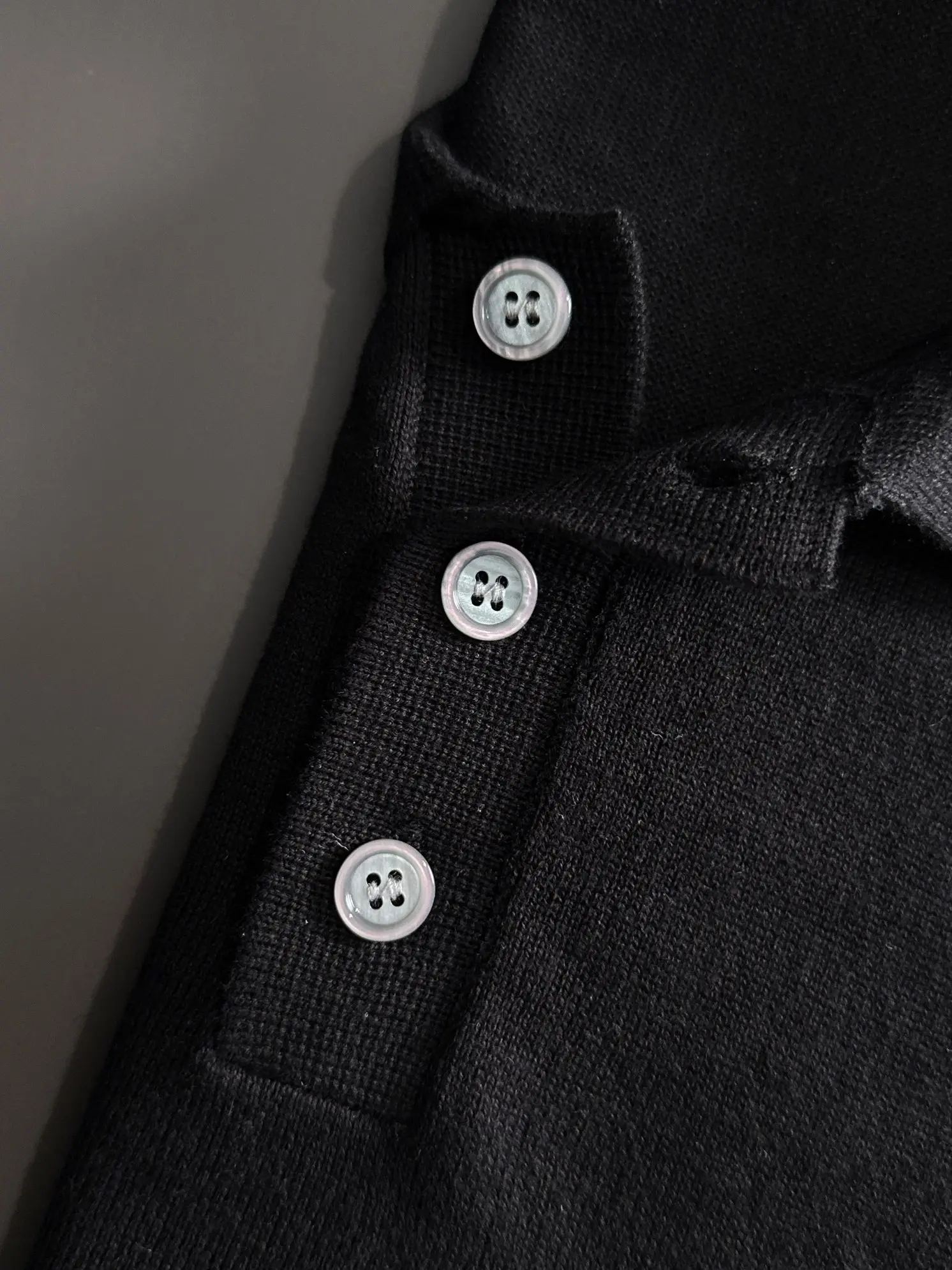 Contrast Stitch Knit Polo Shirt D21013171 — view 4