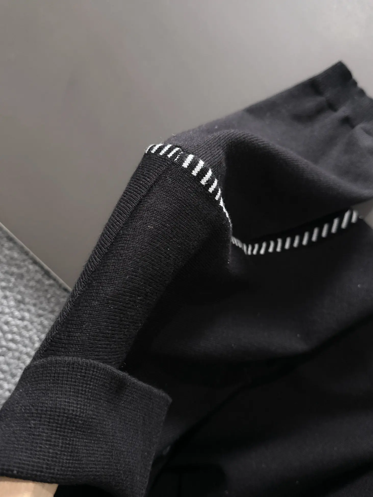 Contrast Stitch Knit Polo Shirt D21013171 — view 5