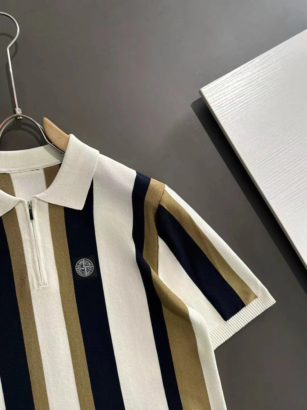 Striped Knit Half-Zip Polo Shirt D21013168 — view 2