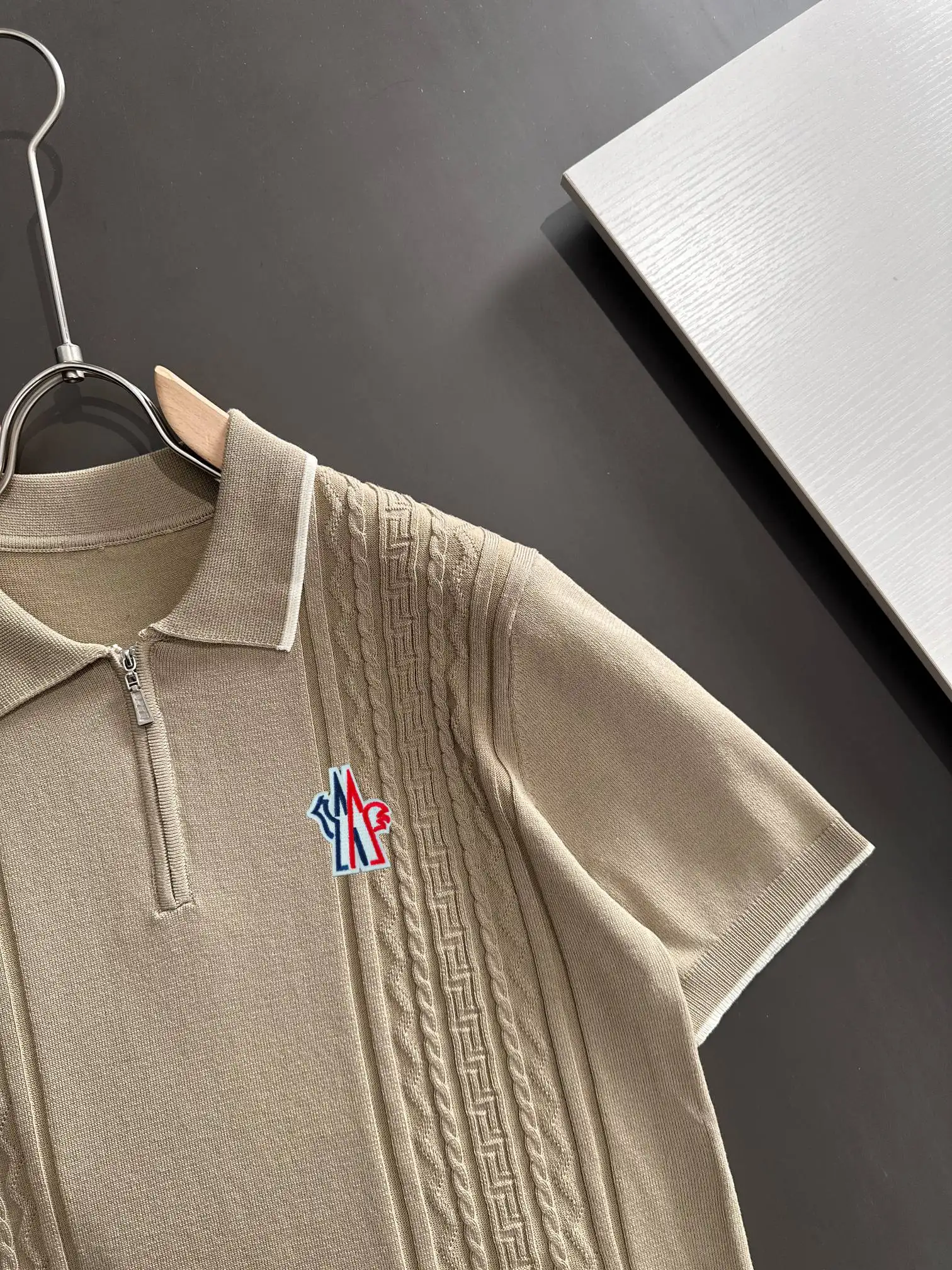 Cable-Knit Quarter-Zip Polo Shirt D21013196 — view 2