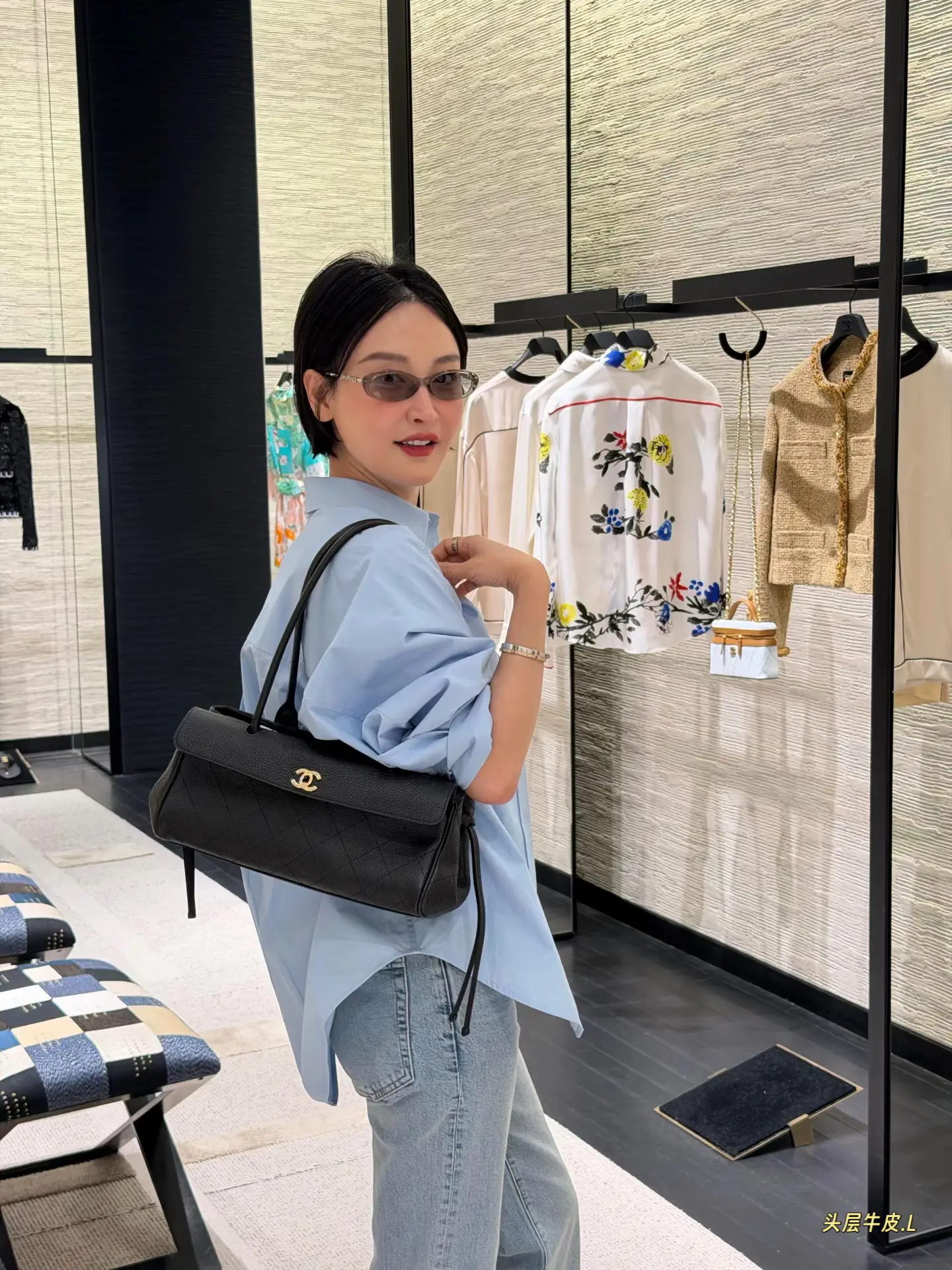 Chanel 26S Leather Baguette Bag D41017834 — view 5