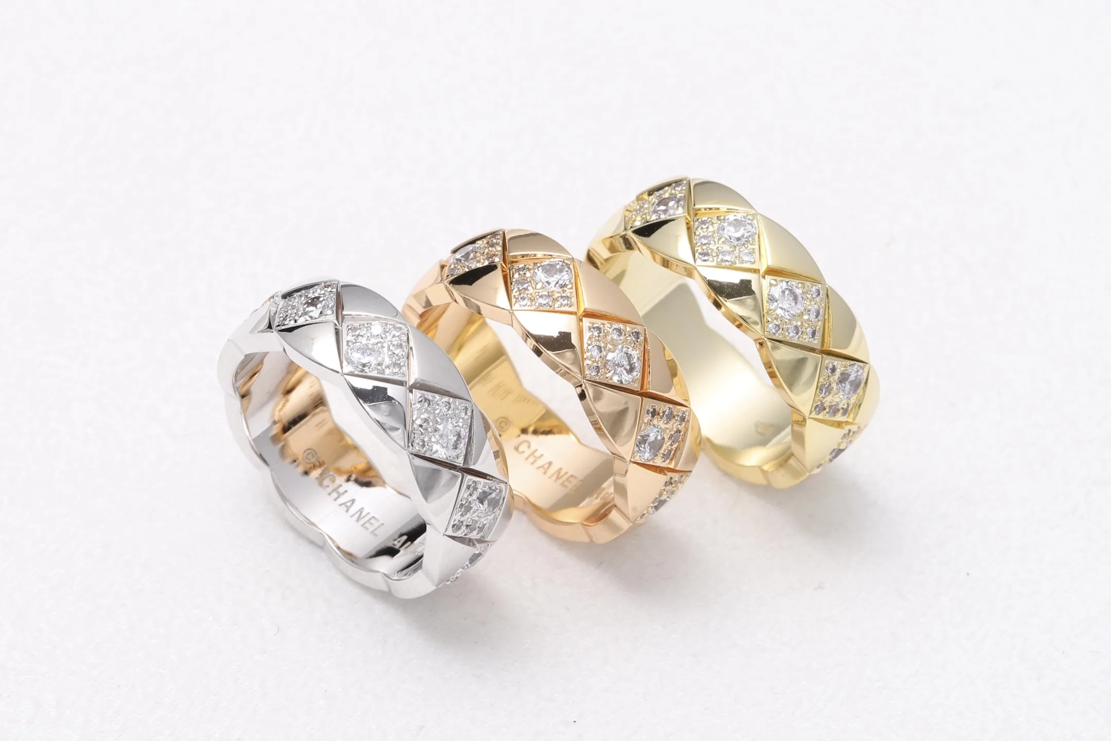 Coco Crush Quilted Motif Ring (Gold-Plated Brass) D11016569 — view 3