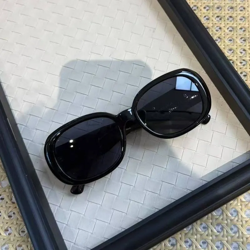 Chanel Camellia Embellished Sunglasses D20018581 — view 4