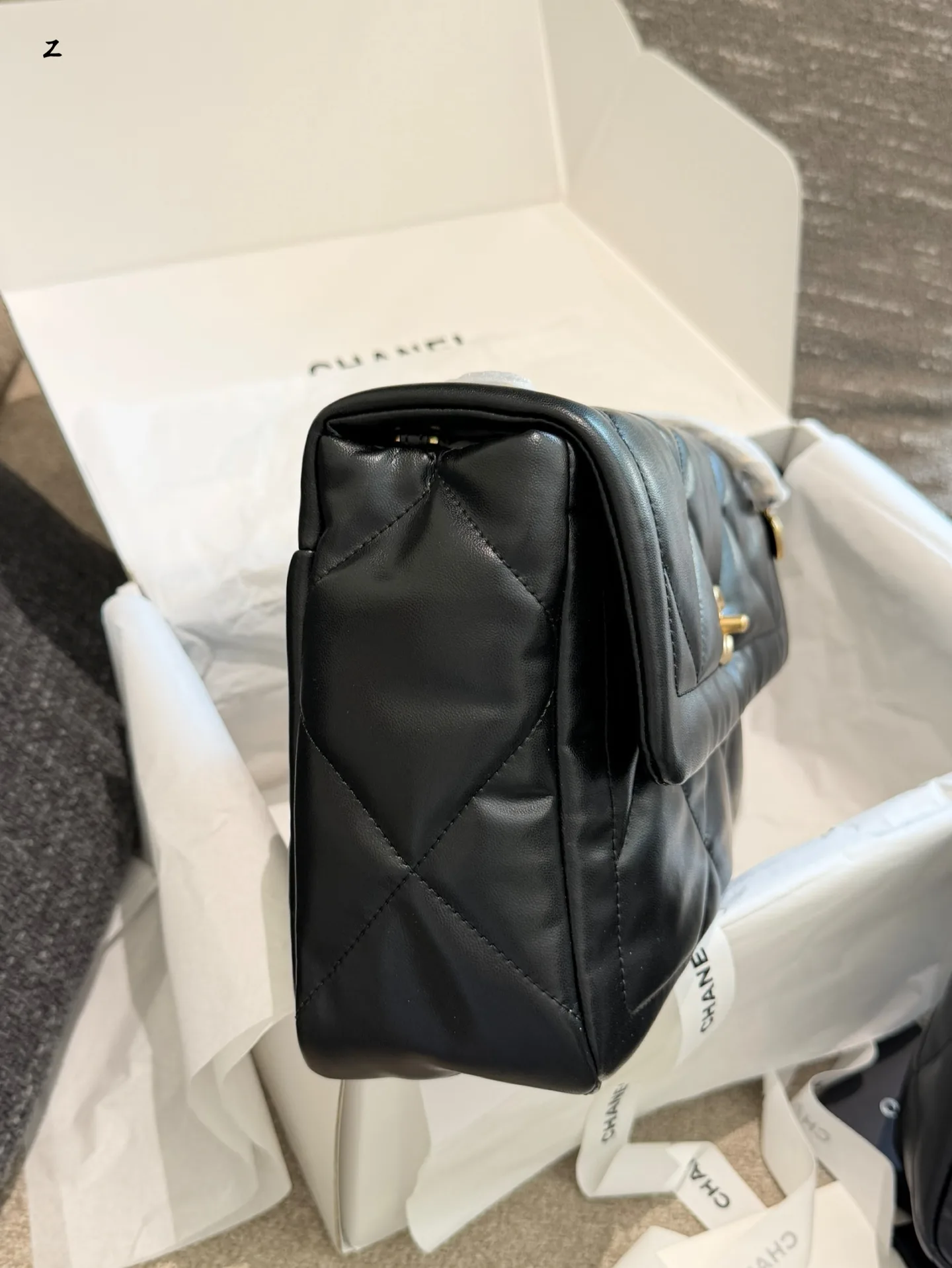 Chanel 25K Quilted Lambskin Flap Bag D36018193 — view 6