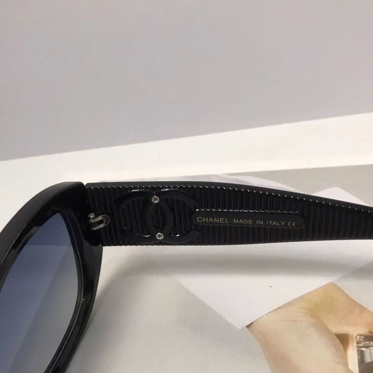 Chanel Square-Frame Sunglasses D20018517 — view 7