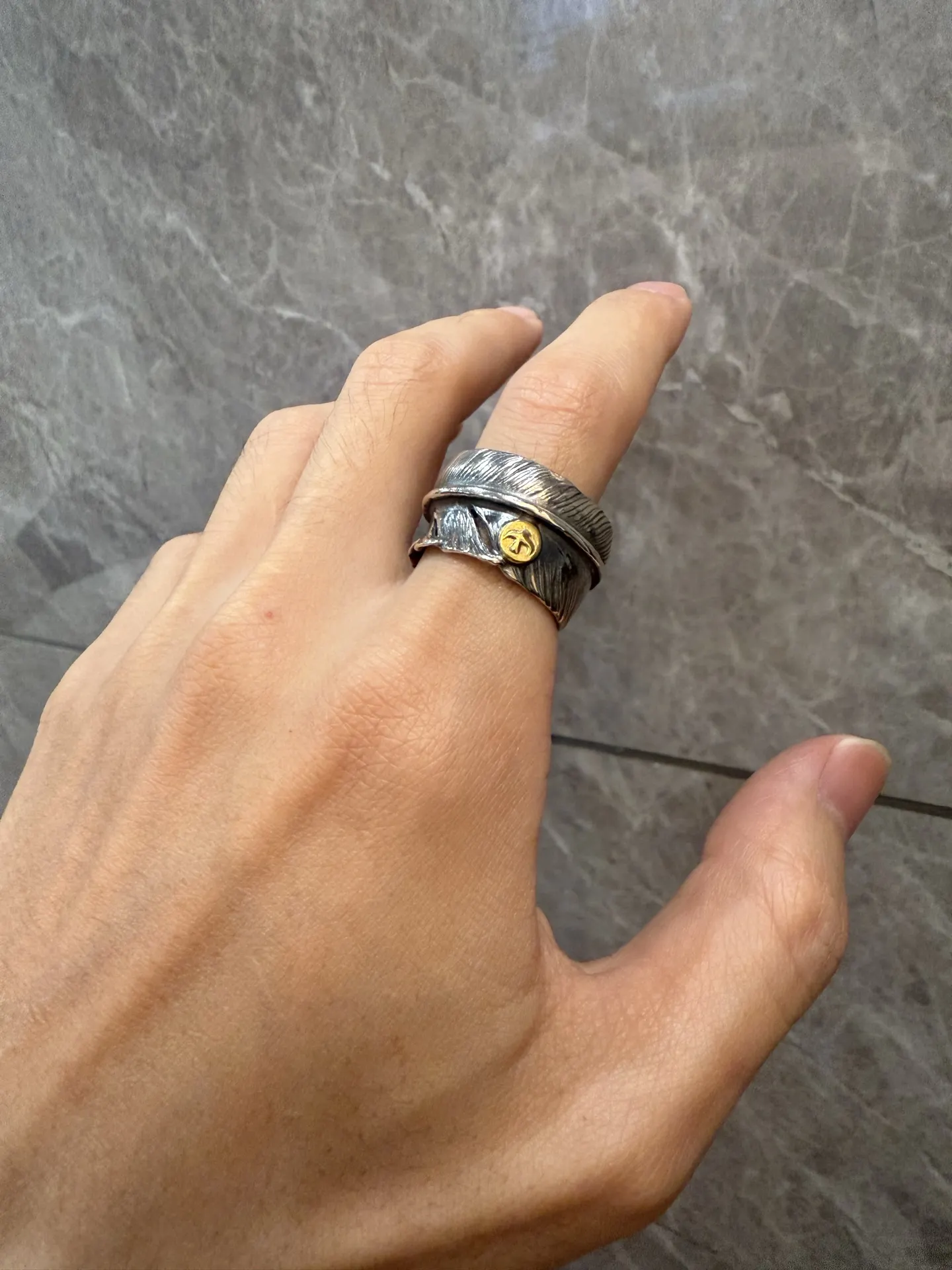Goro's Feather Open Ring with Gold Emblem D19517442 — view 7