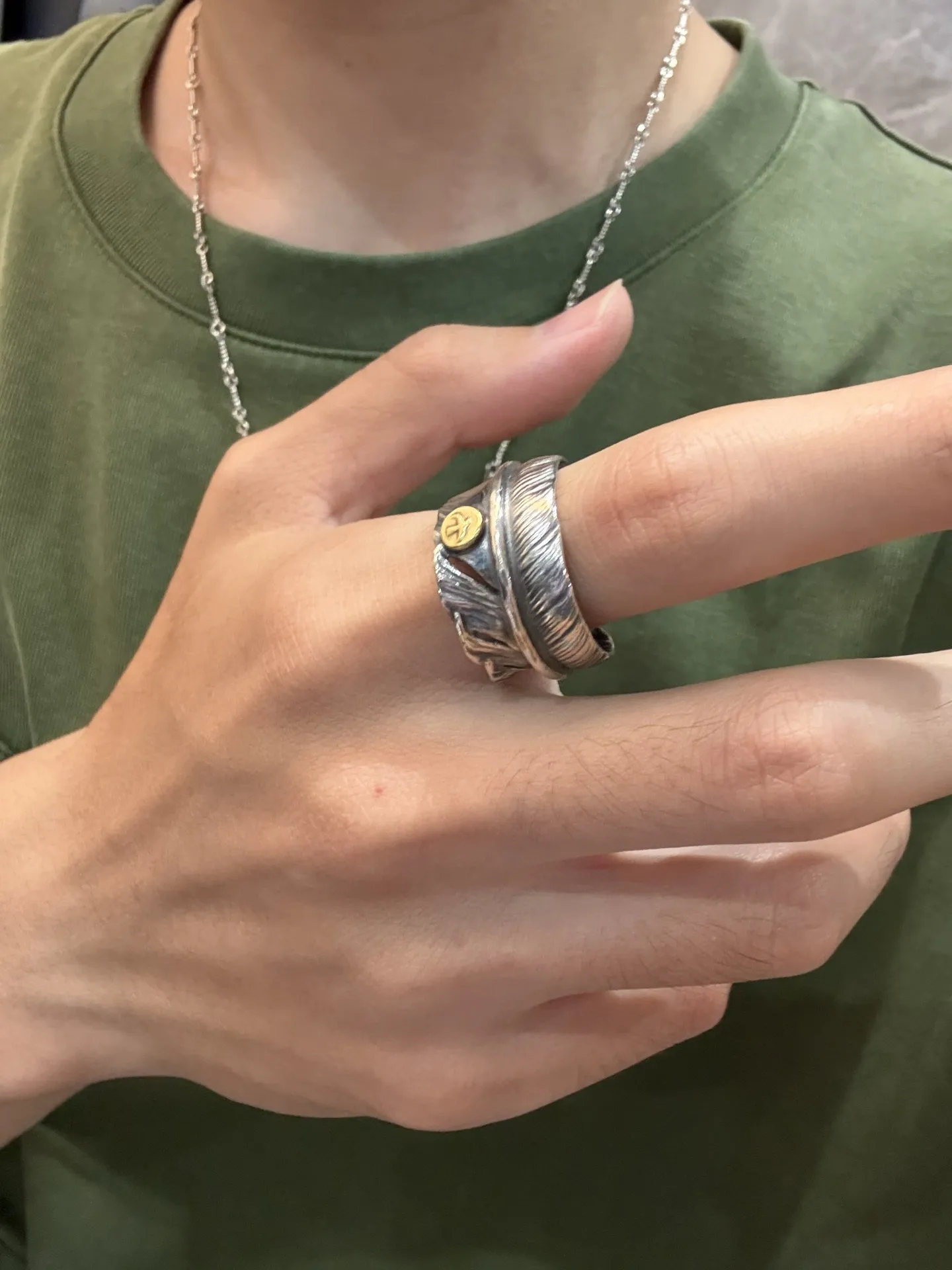 Goro's Feather Open Ring with Gold Emblem D19517442 — view 8