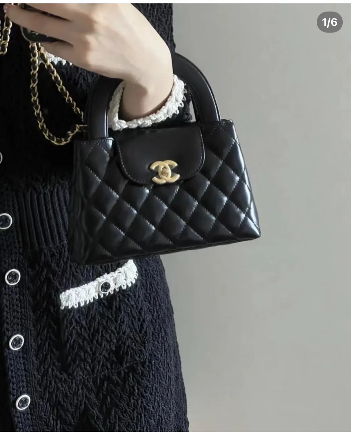 Quilted Leather Top-Handle Bag D41017846