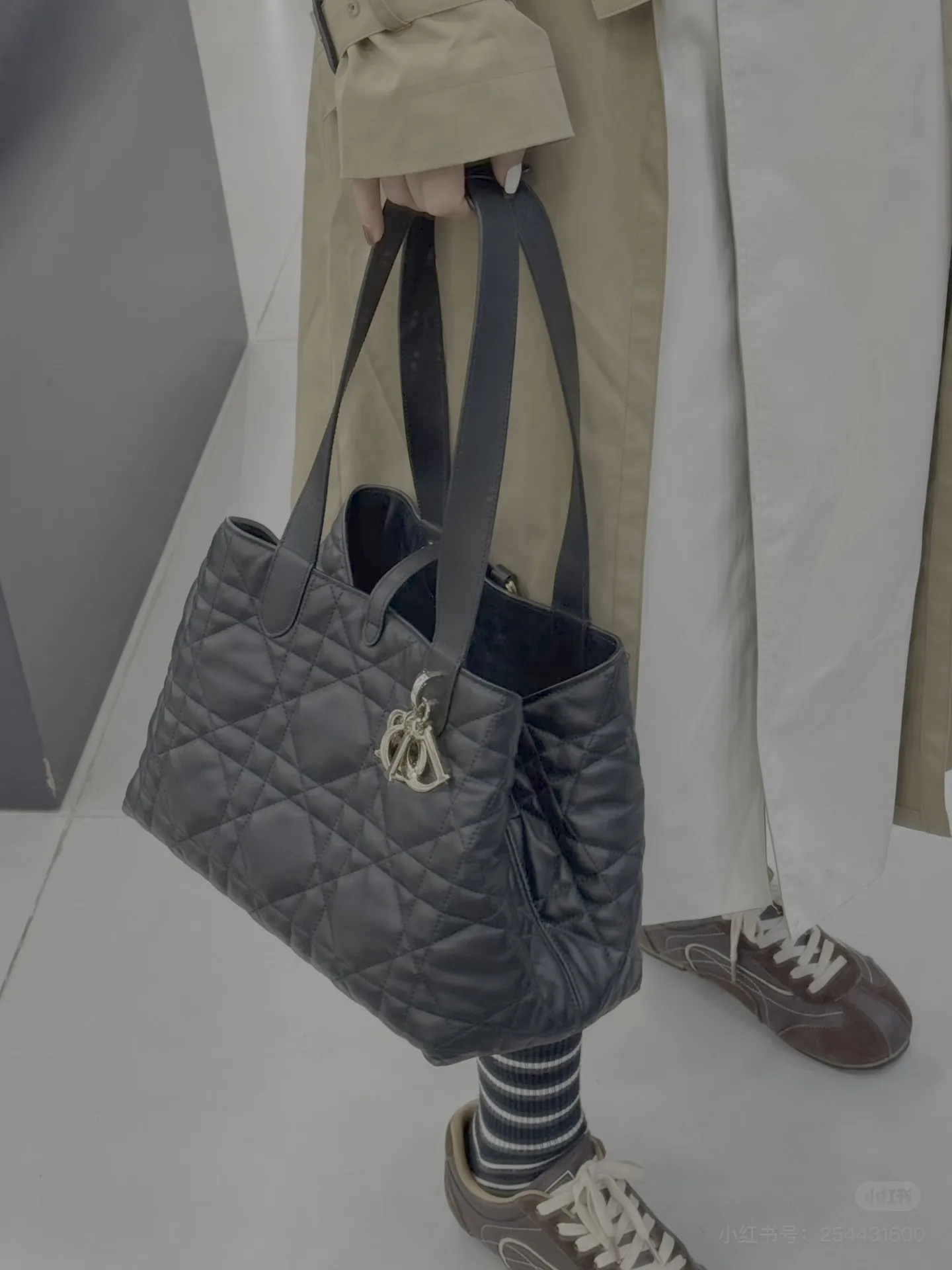 Quilted Leather Top-Handle Bag D79017763