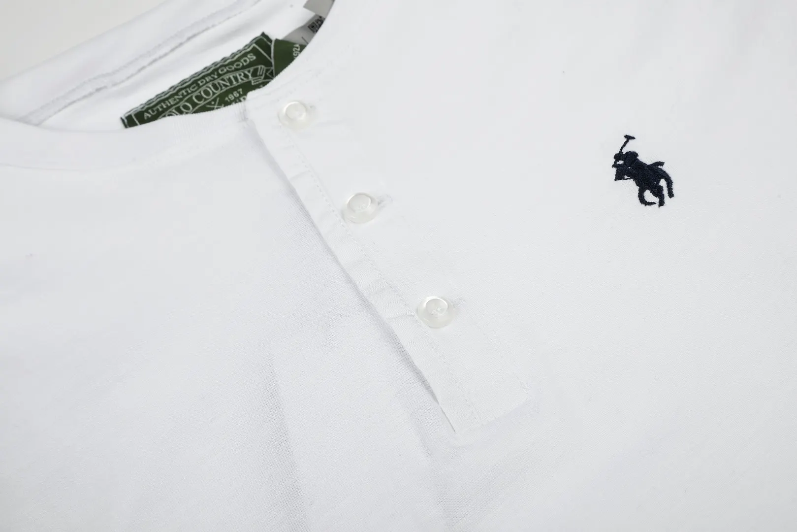 Long-Sleeved Cotton Slub Henley Shirt D17021425 — view 5