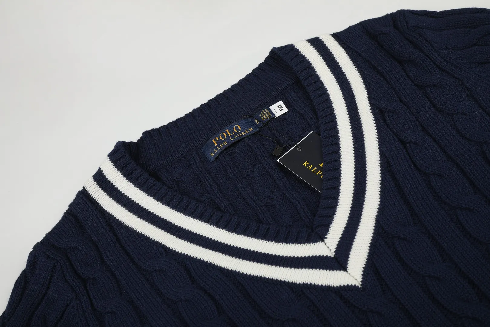 Cricket-Style Cable-Knit V-Neck Sweater D17521653 — view 3