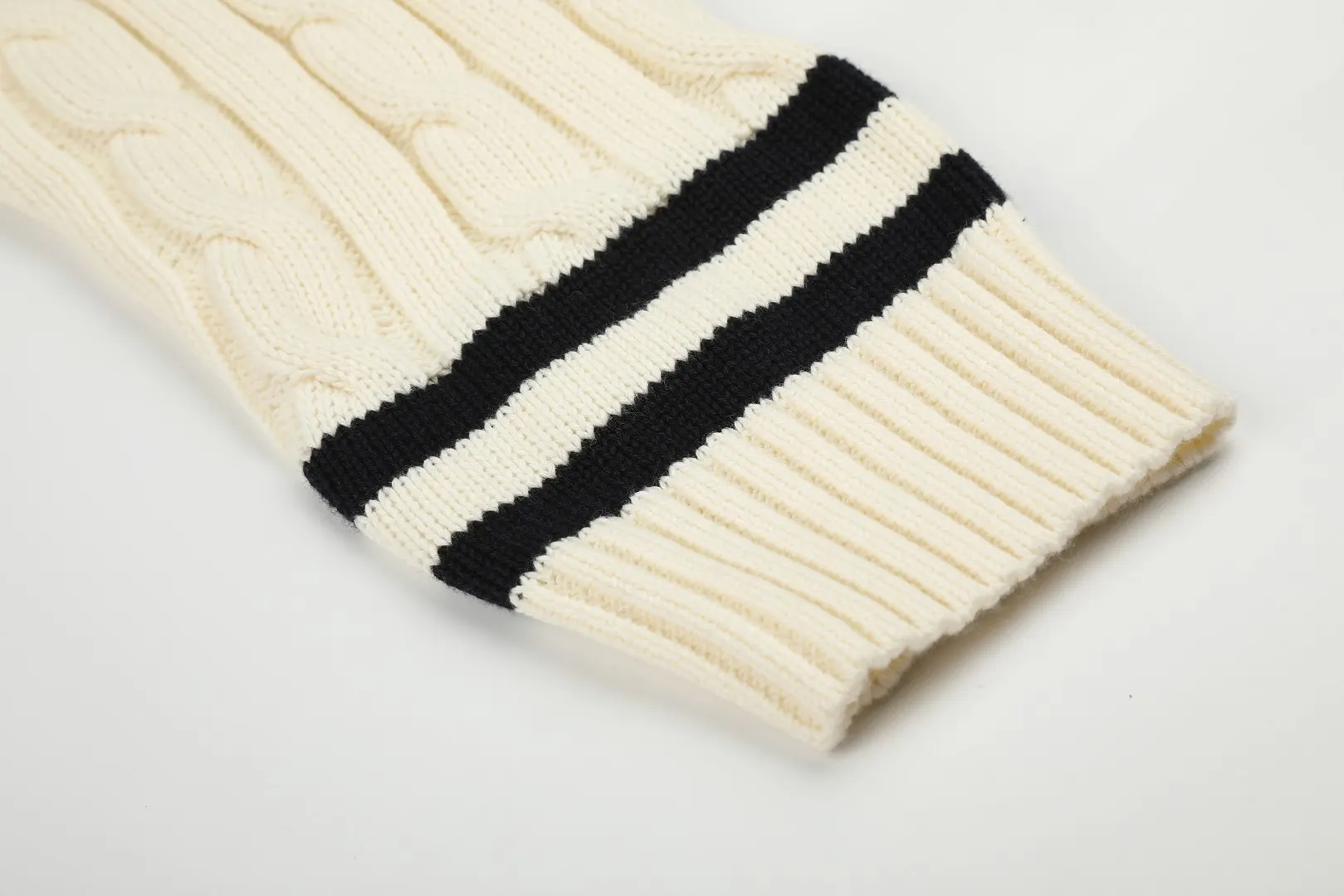 Striped V-Neck Cable-Knit Sweater D17521655 — view 7