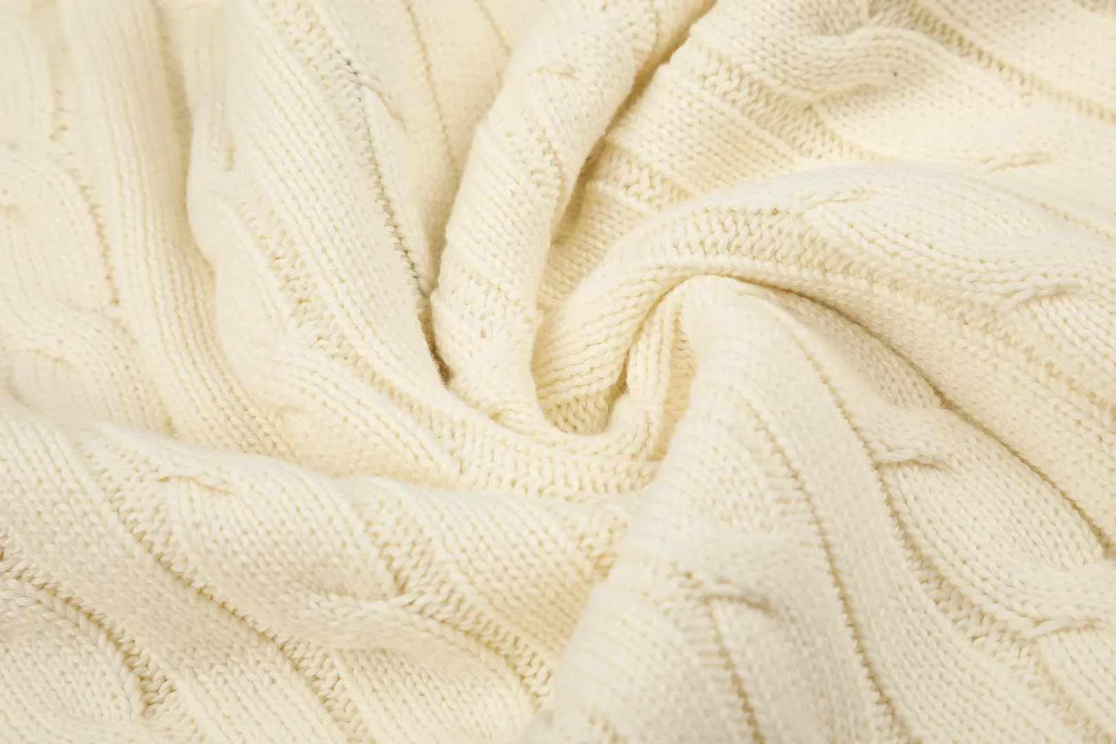 Striped V-Neck Cable-Knit Sweater D17521655 — view 8