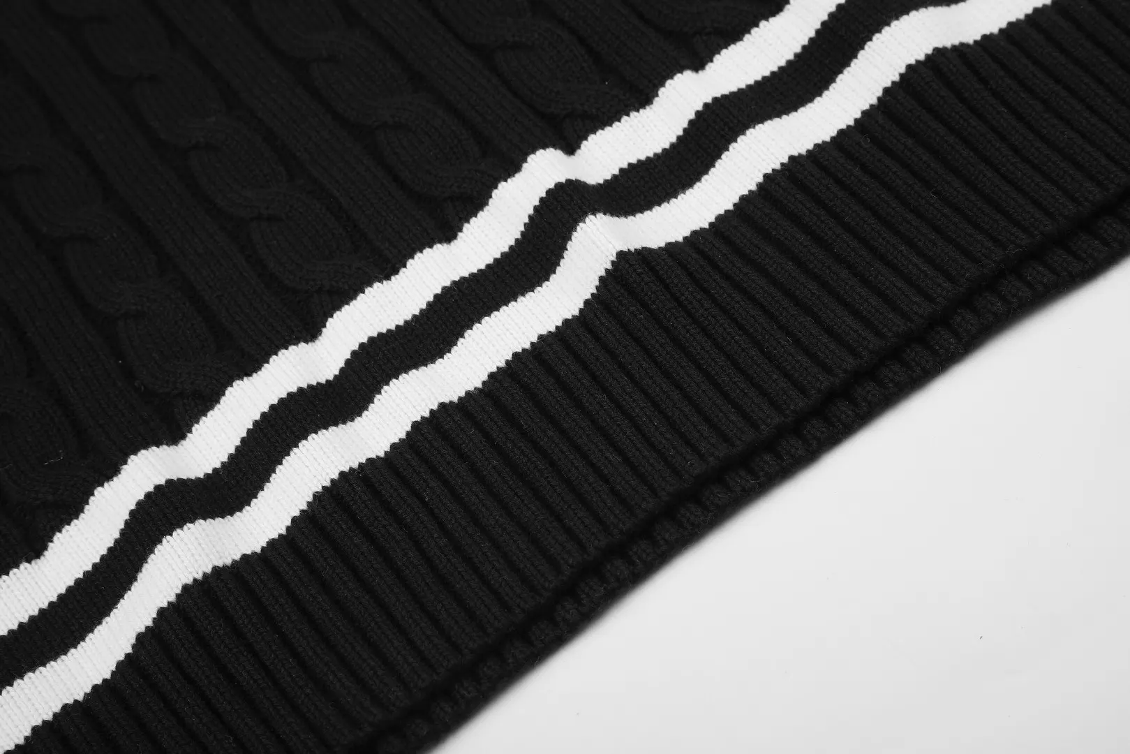 Cricket Stripe Cable-Knit V-Neck Sweater D17521656 — view 5