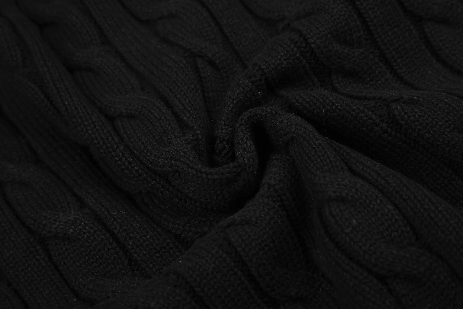 Cricket Stripe Cable-Knit V-Neck Sweater D17521656 — view 8