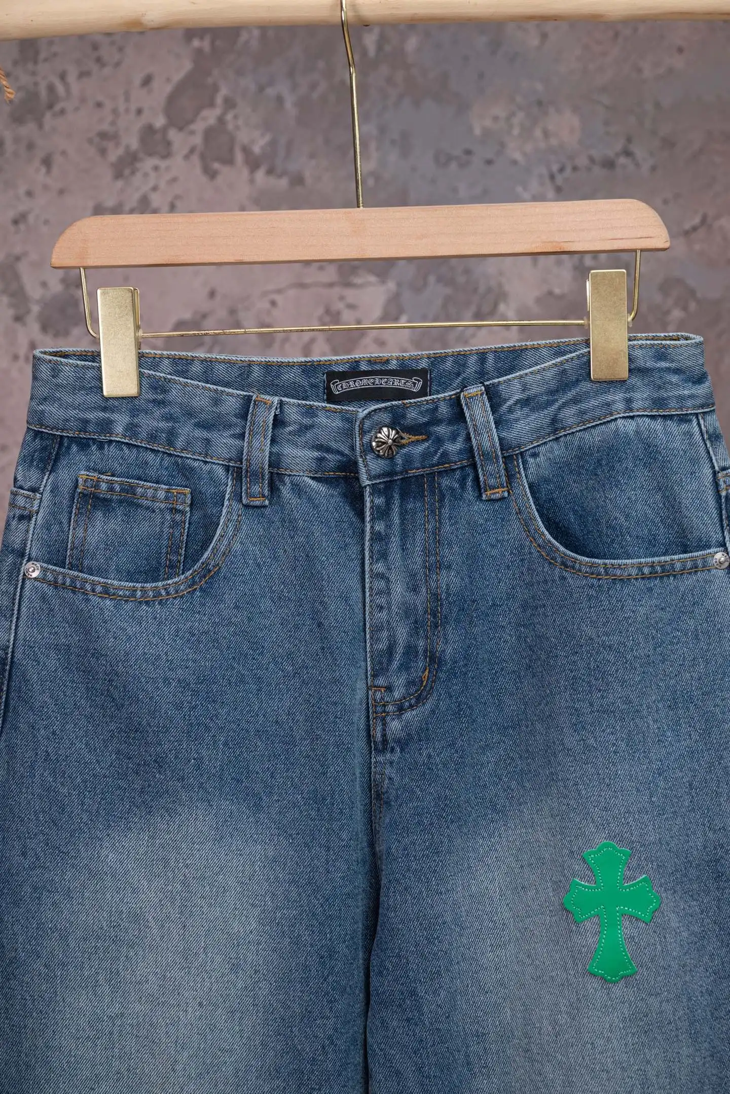 Cross-Patch Straight-Leg Jeans D18019779 — view 3