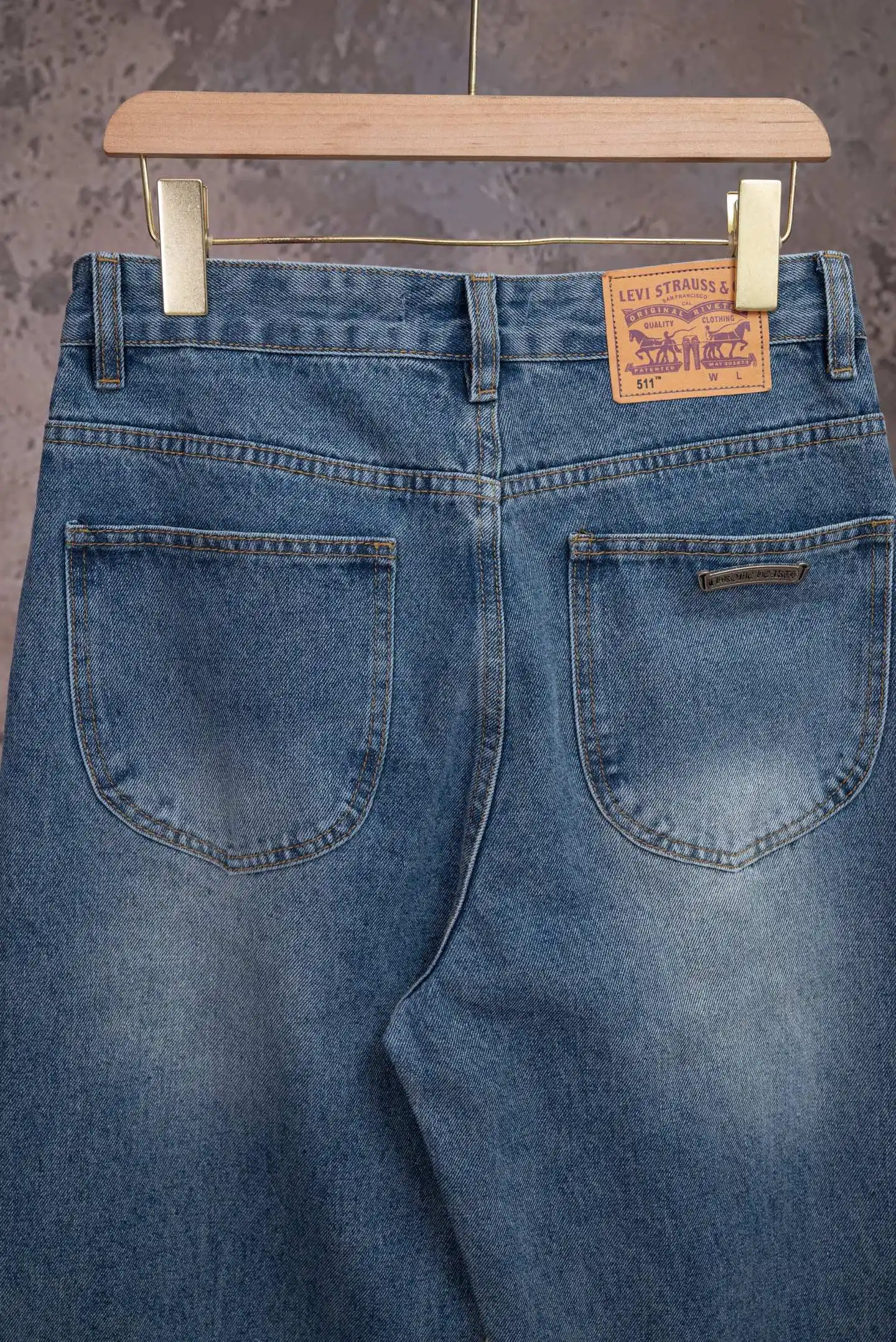 Cross-Patch Straight-Leg Jeans D18019779 — view 4