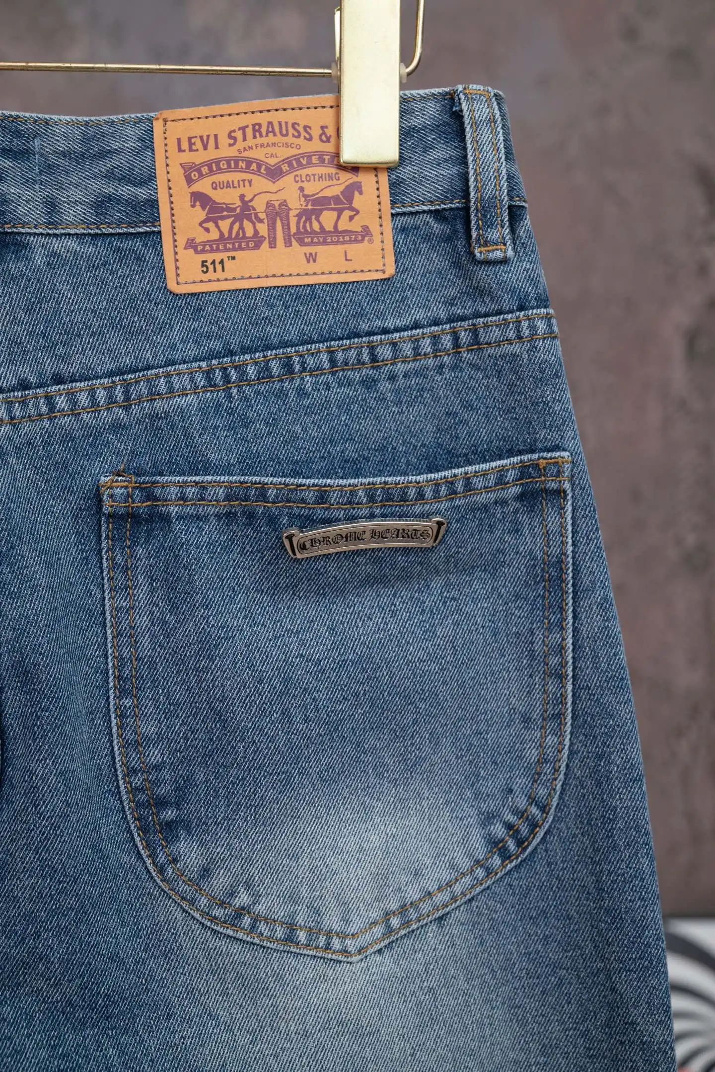 Cross-Patch Straight-Leg Jeans D18019779 — view 6