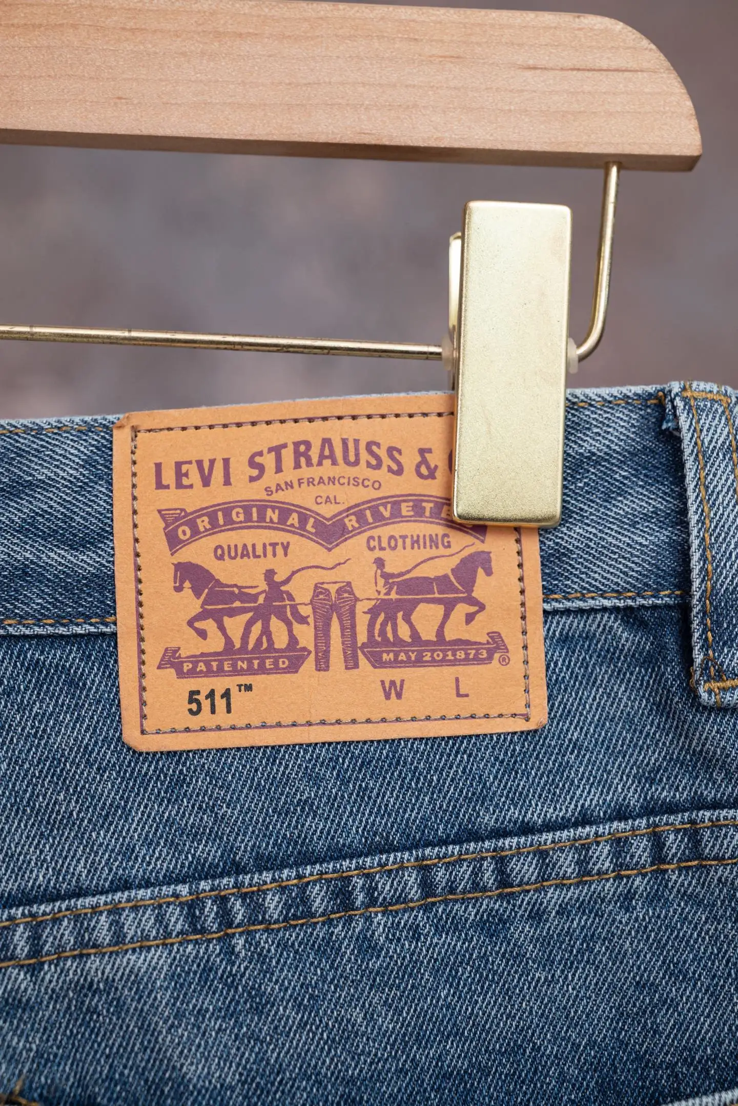 Cross-Patch Straight-Leg Jeans D18019779 — view 11