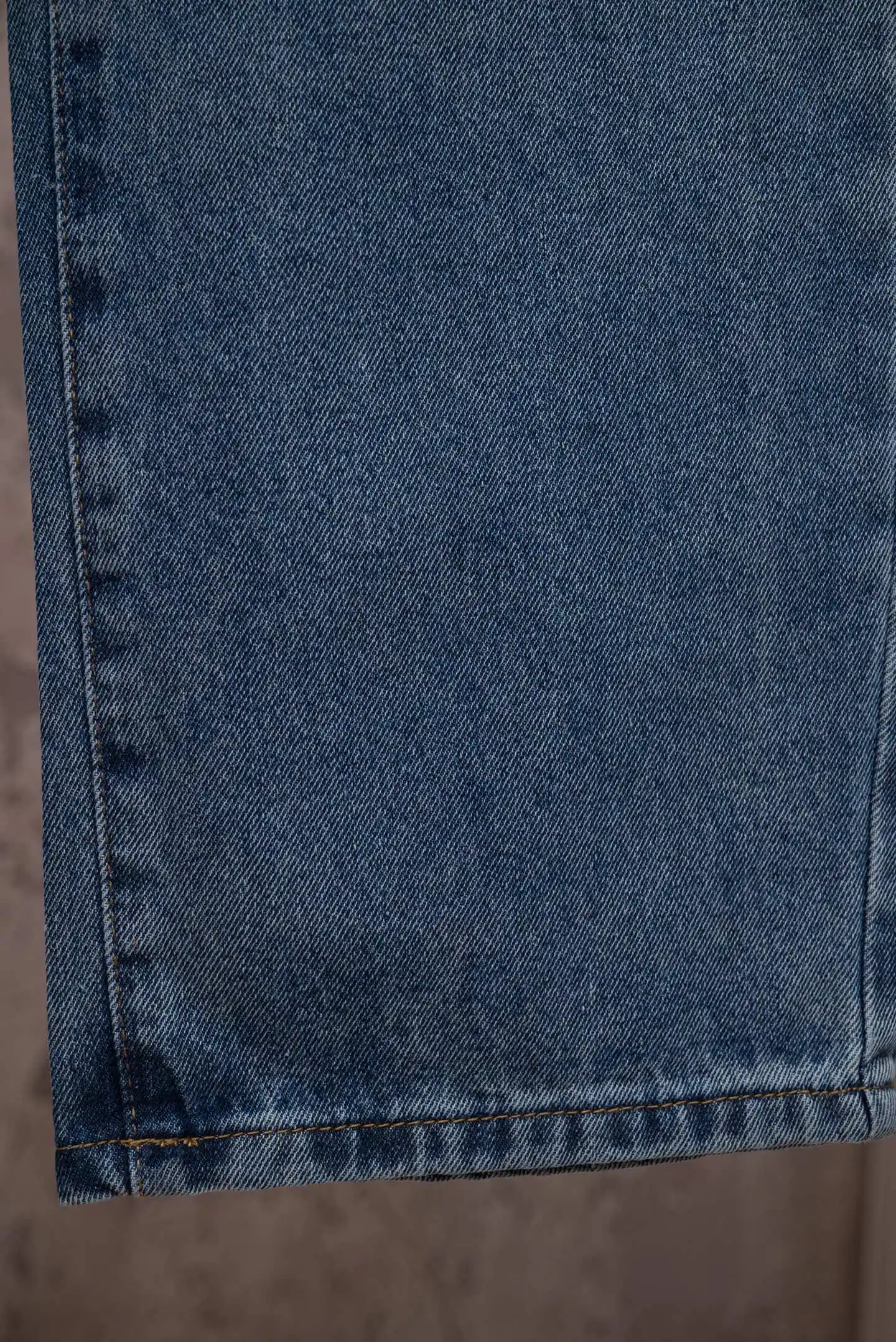 Cross Patch Straight-Leg Jeans D18019777 — view 10