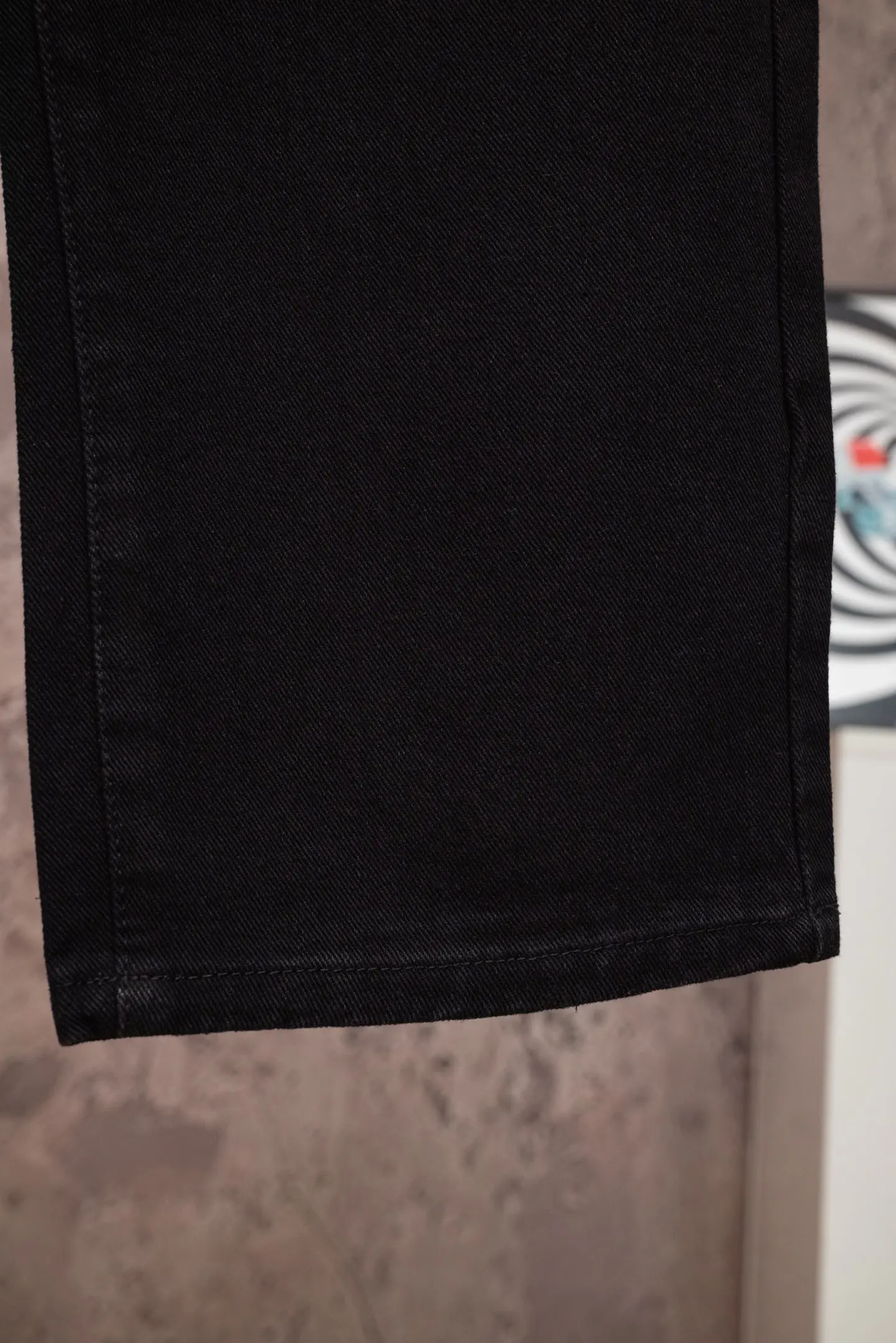 Cross-Patch Straight-Leg Jeans D18019772 — view 9
