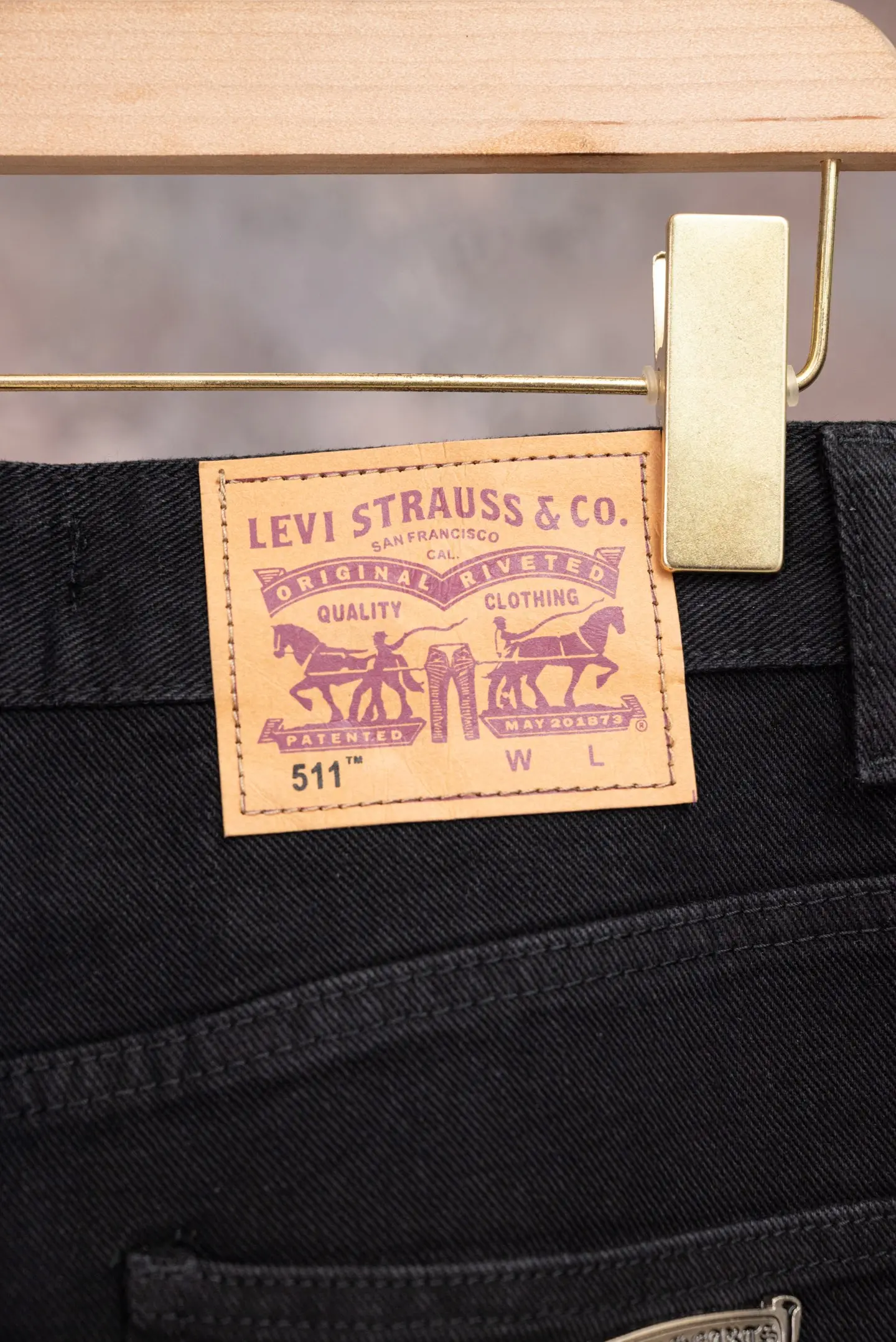 Cross-Patch Straight-Leg Jeans D18019772 — view 10