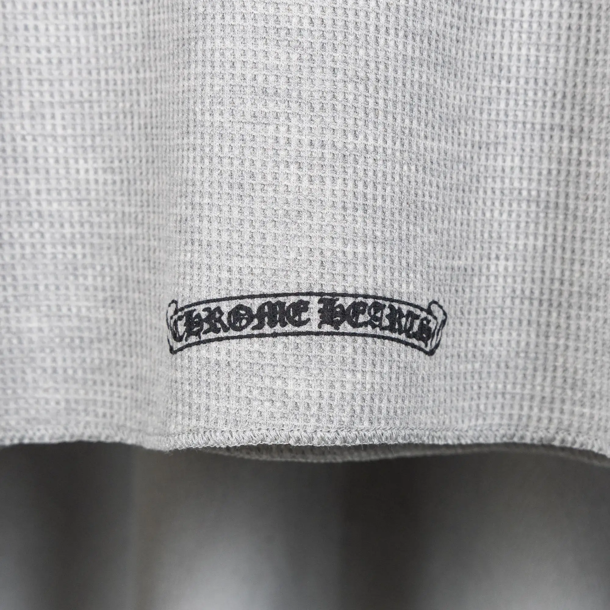 Logo-Print Waffle-Knit Long-Sleeved T-Shirt D19019744 — view 8