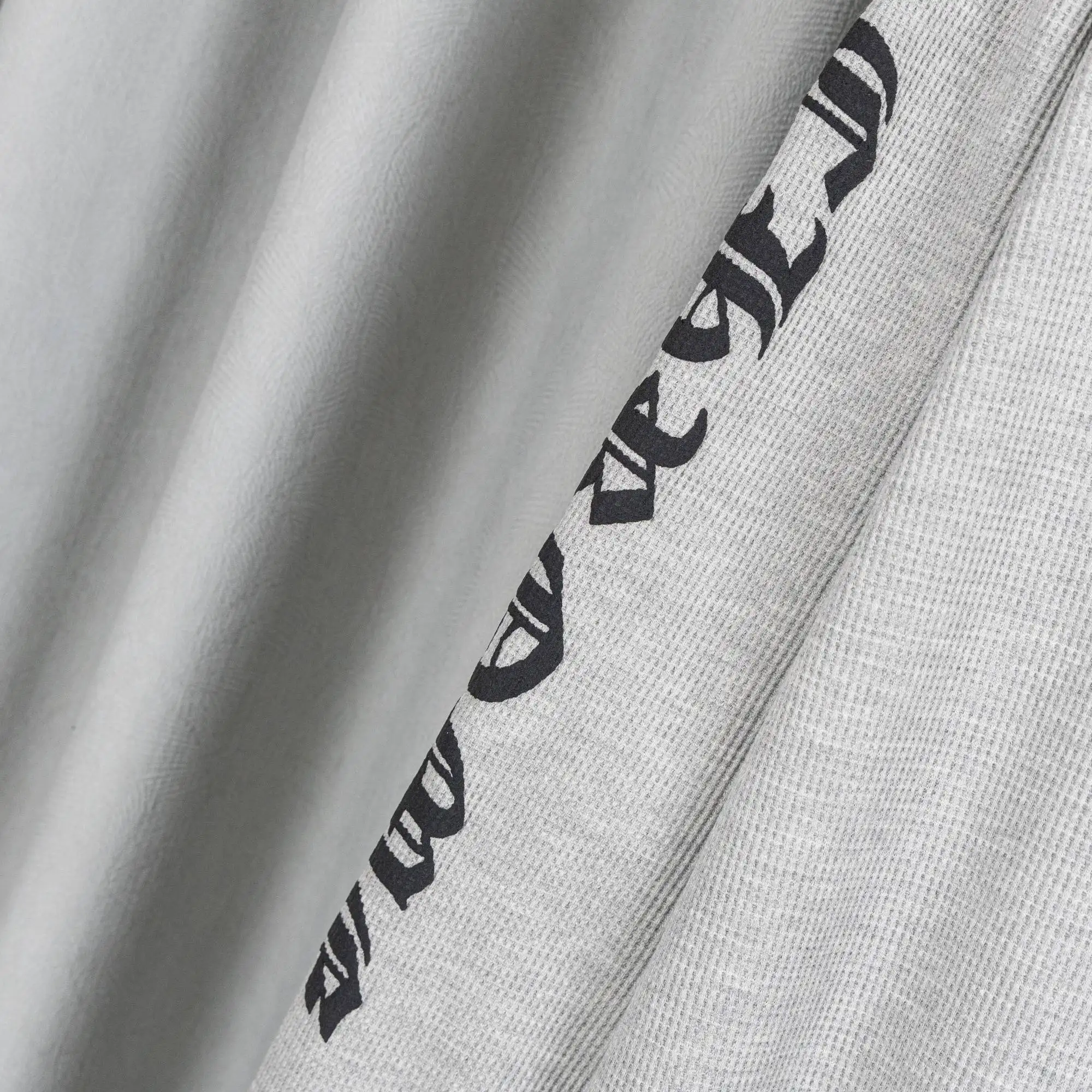 Logo-Print Waffle-Knit Long-Sleeved T-Shirt D19019744 — view 13