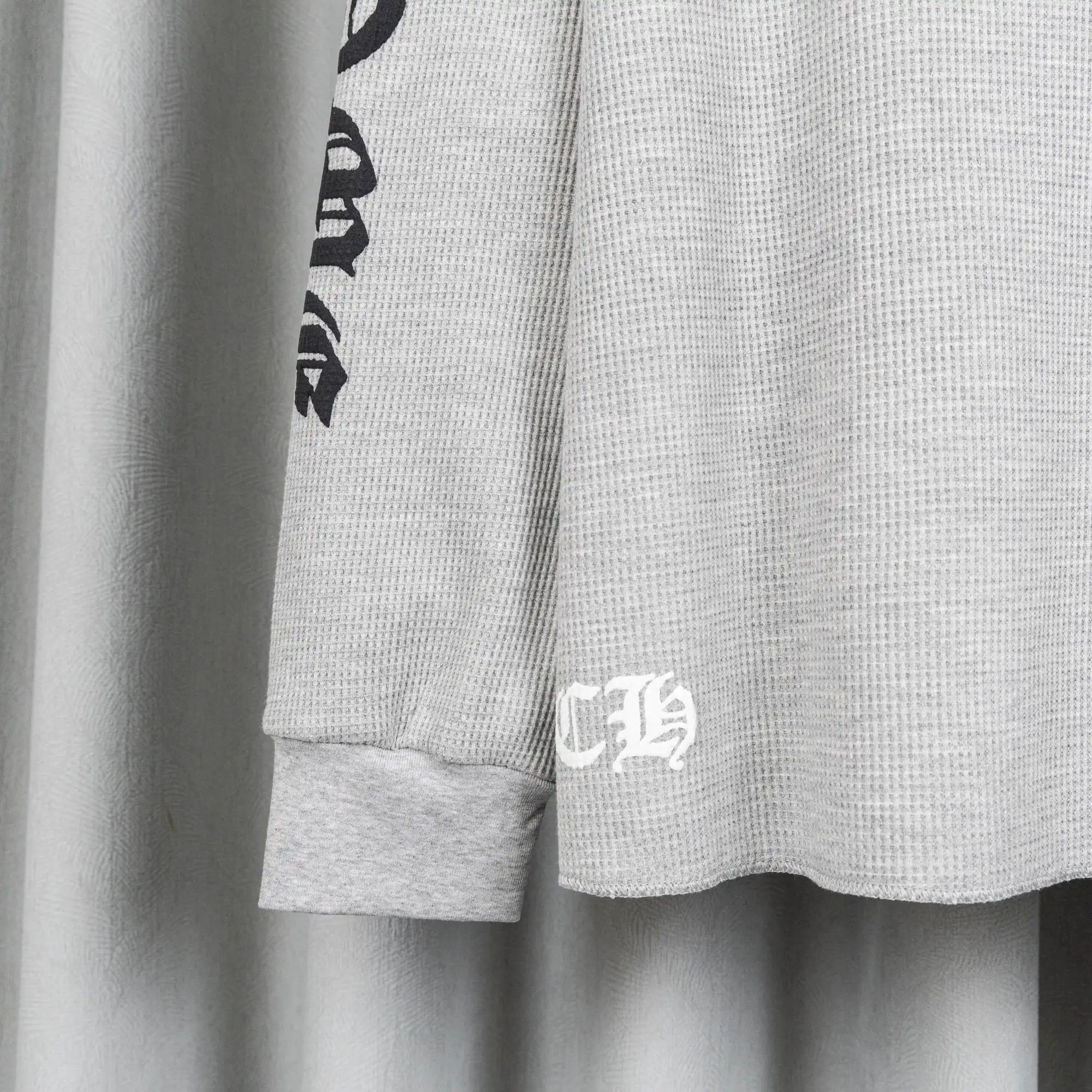 Logo-Print Waffle-Knit Long-Sleeved T-Shirt D19019744 — view 14