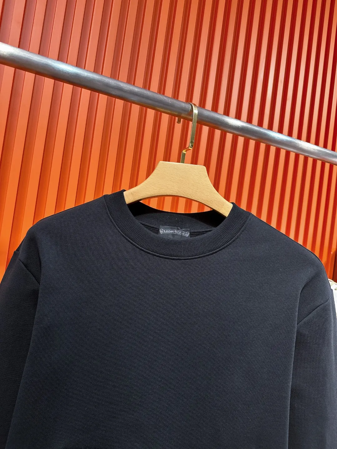 Leather Cross Patch Crew-Neck Sweatshirt D19519695 — view 4