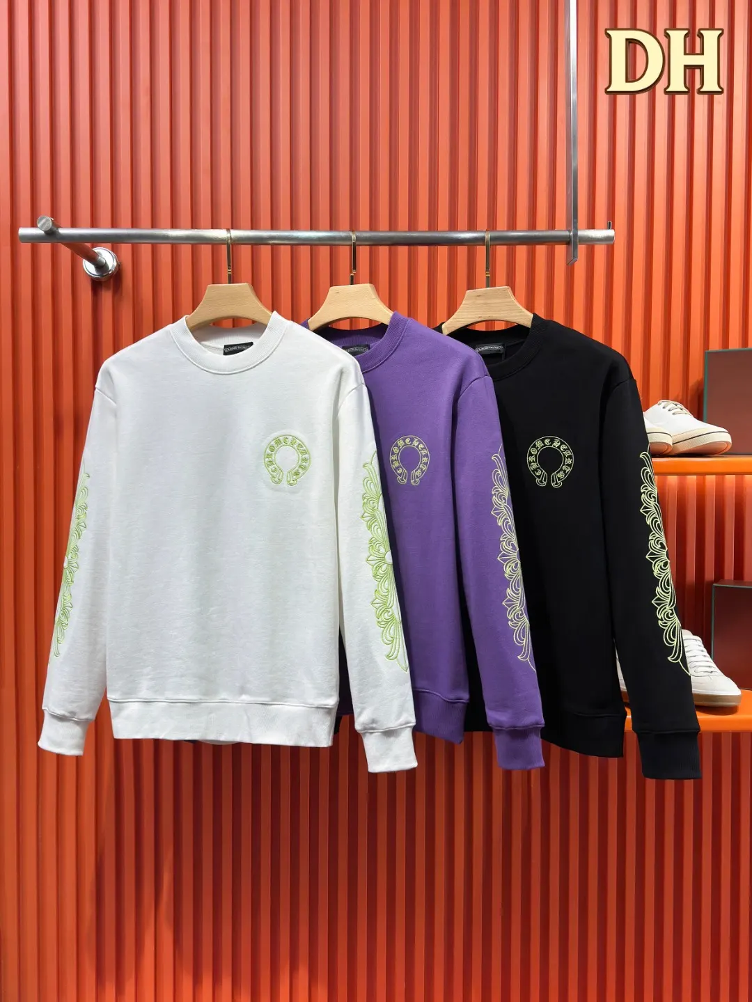 Horseshoe Logo Embroidered Cotton Sweatshirt D19519685 — view 3