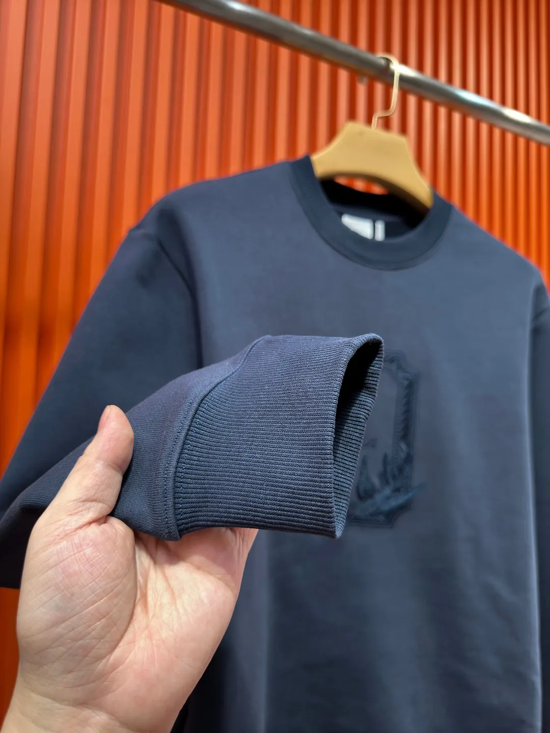 Medaillon Colibri Embroidered Sweatshirt D19519712 — view 8